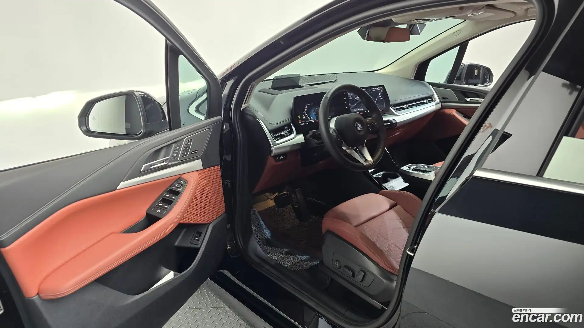 2-Series BMW 2026.1-INNER-010