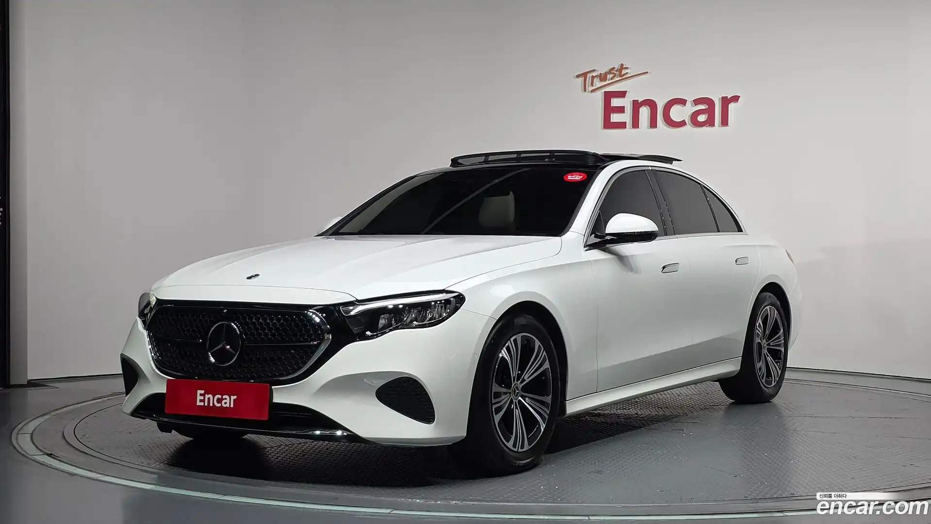E-Class Mercedes-Benz 2024.11-OUTER-001