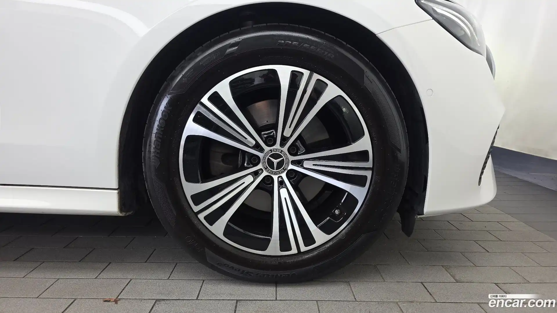E-Class Mercedes-Benz 2024.11-OUTER-005