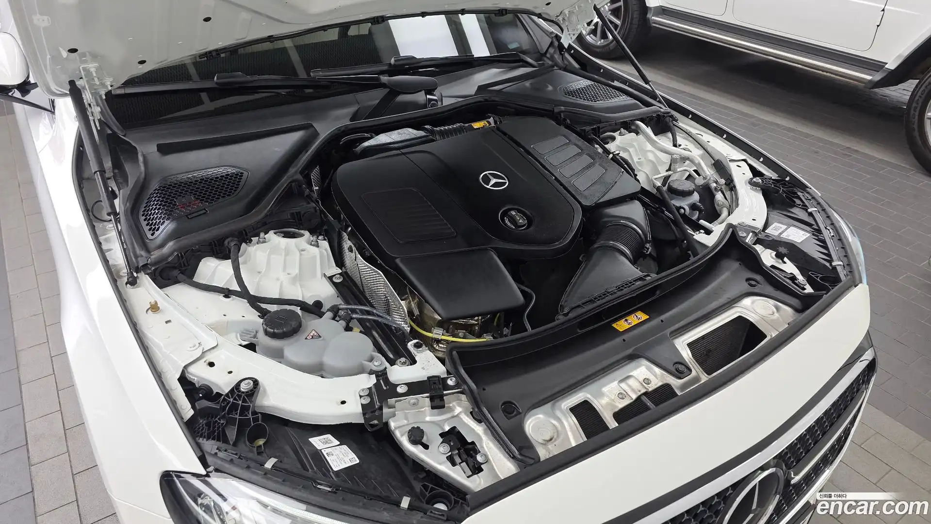 E-Class Mercedes-Benz 2024.11-OUTER-006