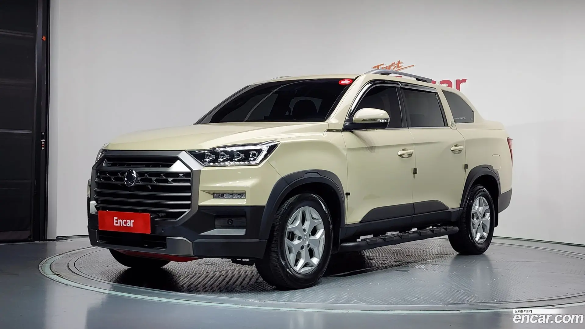 Main__Slider__Photo:Rexton KG Mobility 2023.9-0