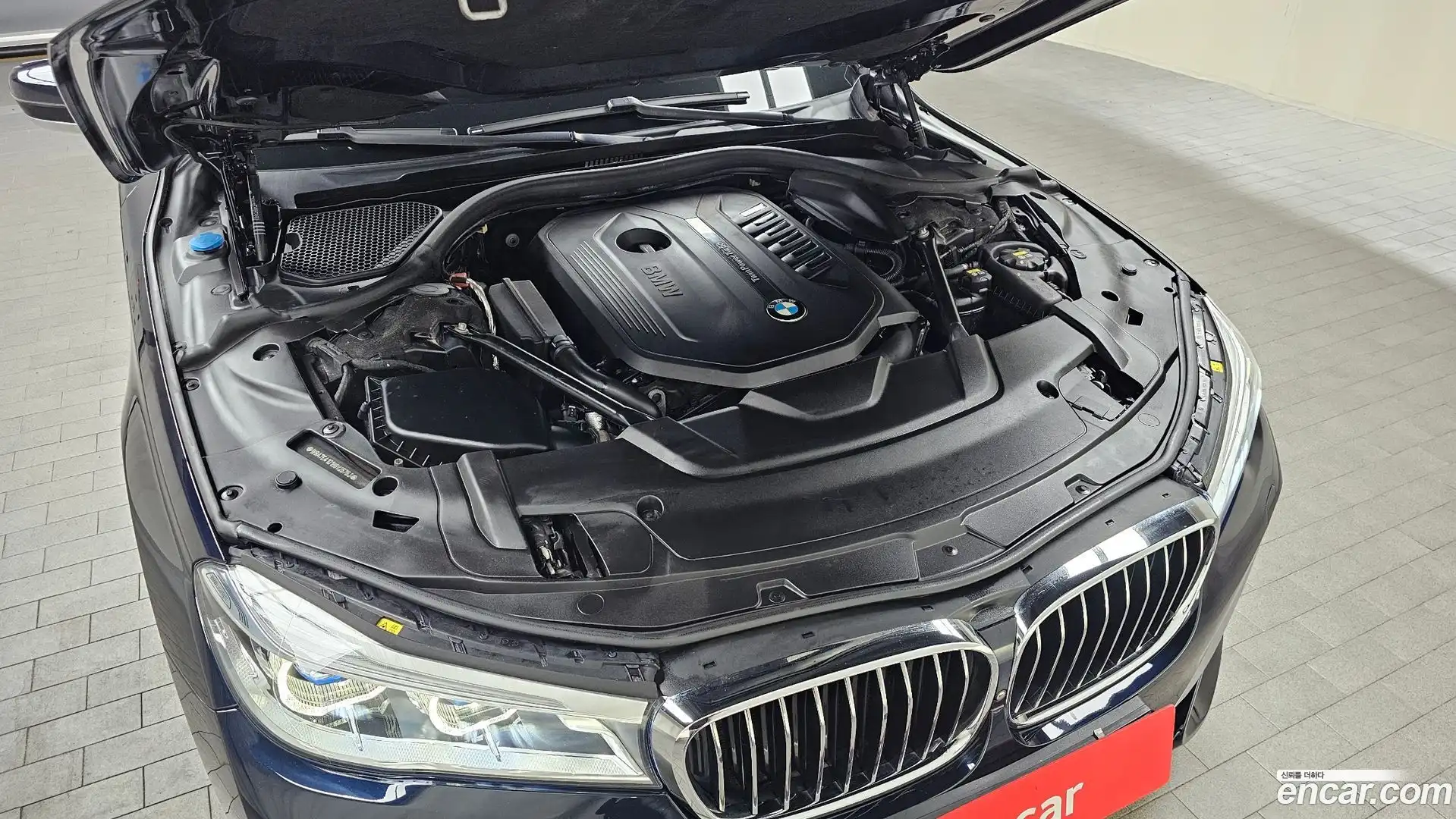 7-Series BMW 2017.7-OUTER-006
