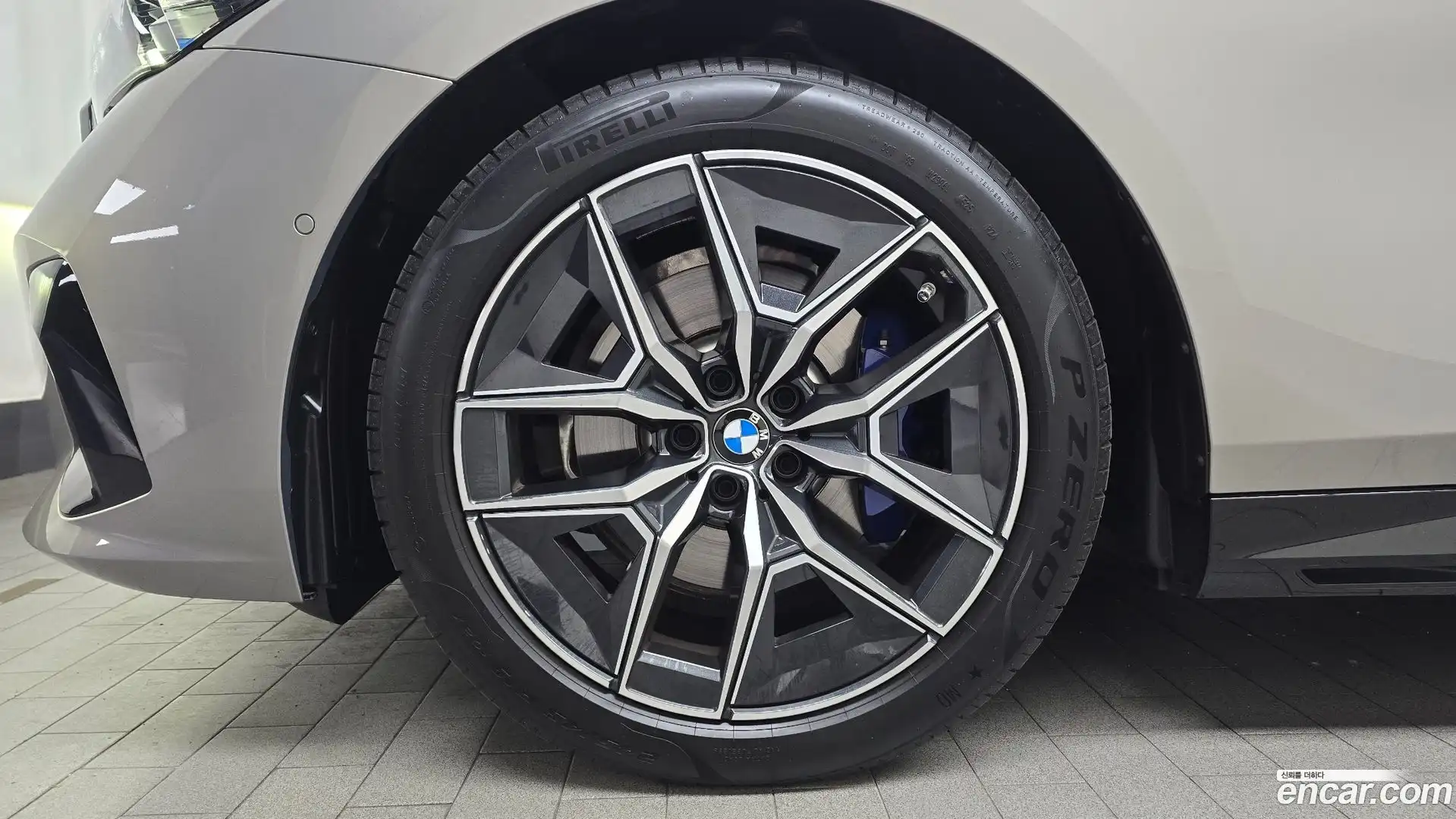 5-Series BMW 2025.8-OUTER-005