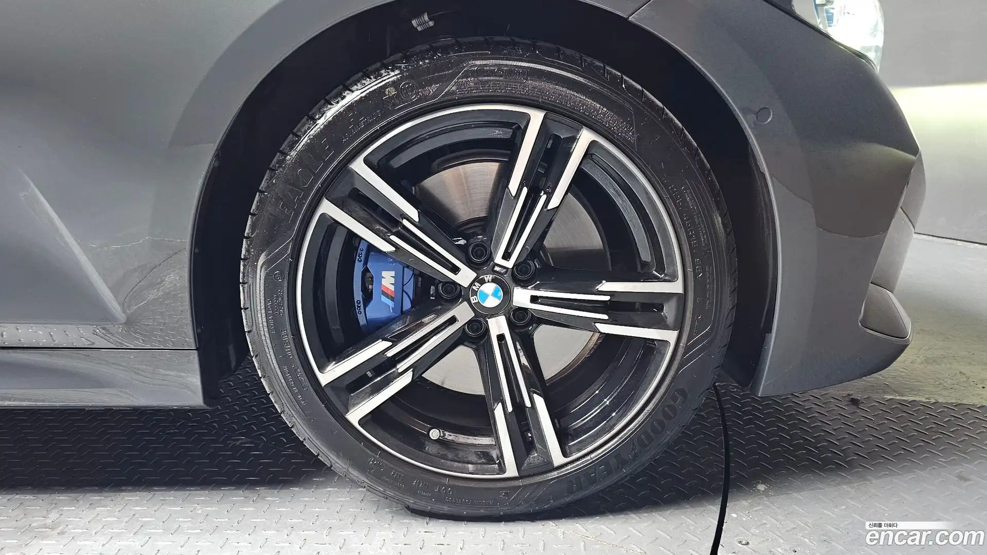 3-Series BMW 2025.9-OUTER-031