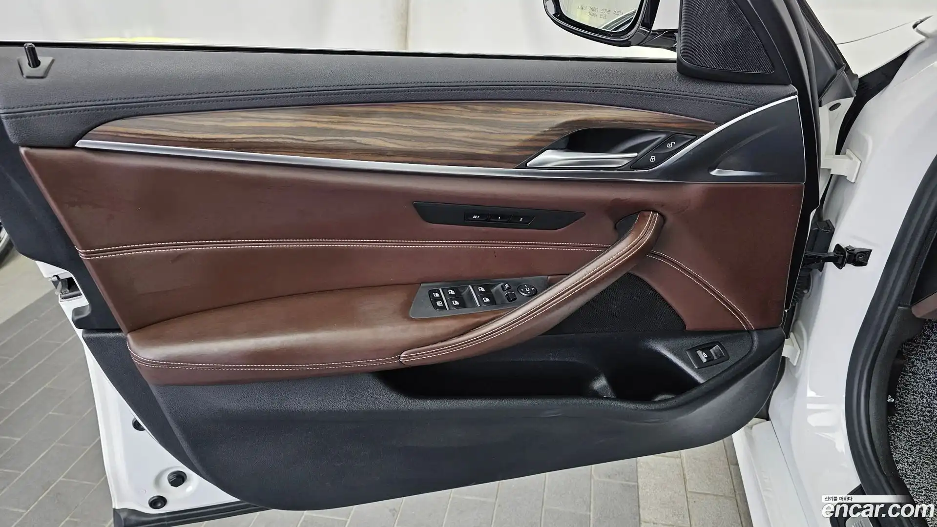 5-Series BMW 2018.1-INNER-034