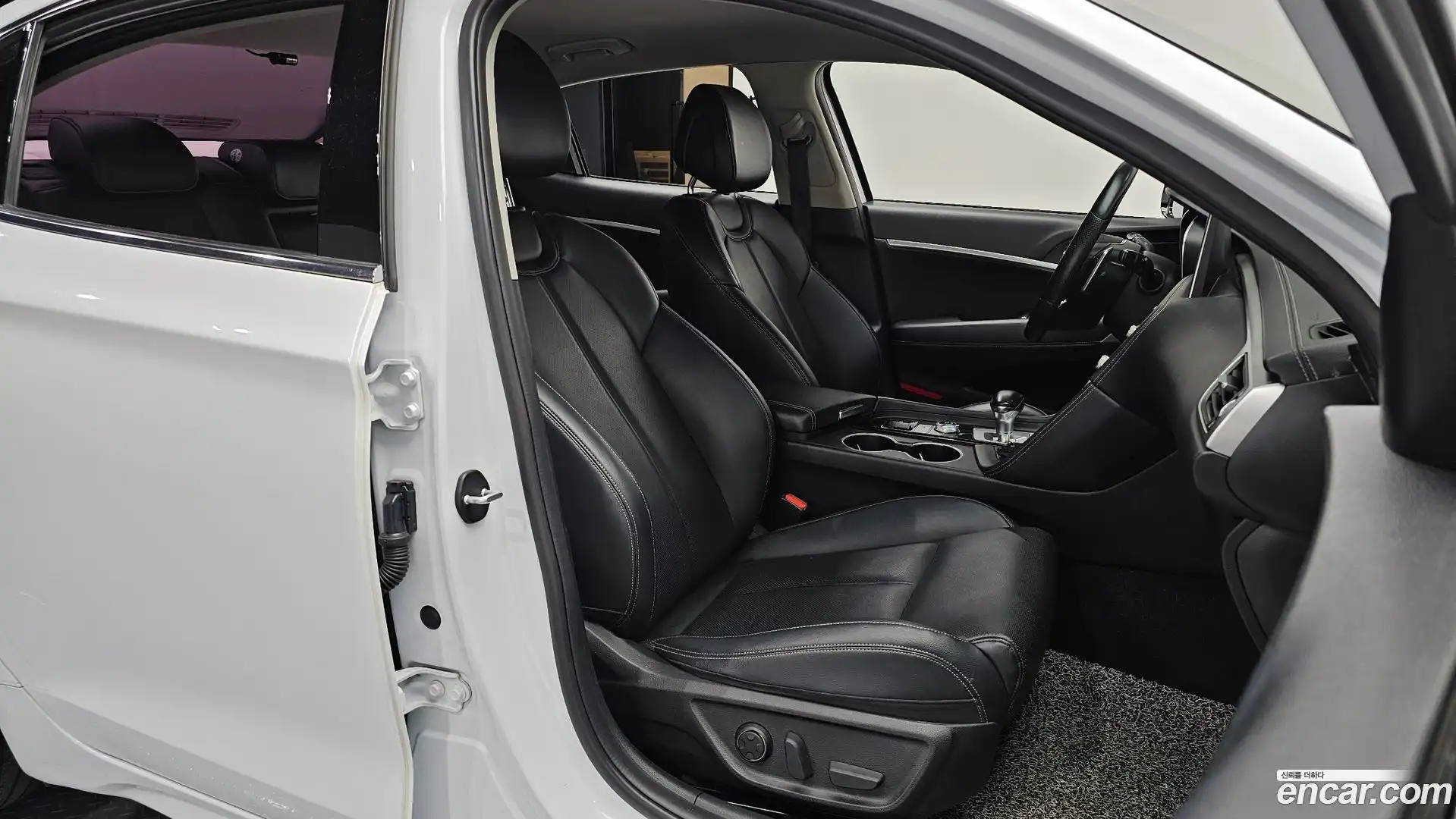 G70 Genesis 2018.3-INNER-036