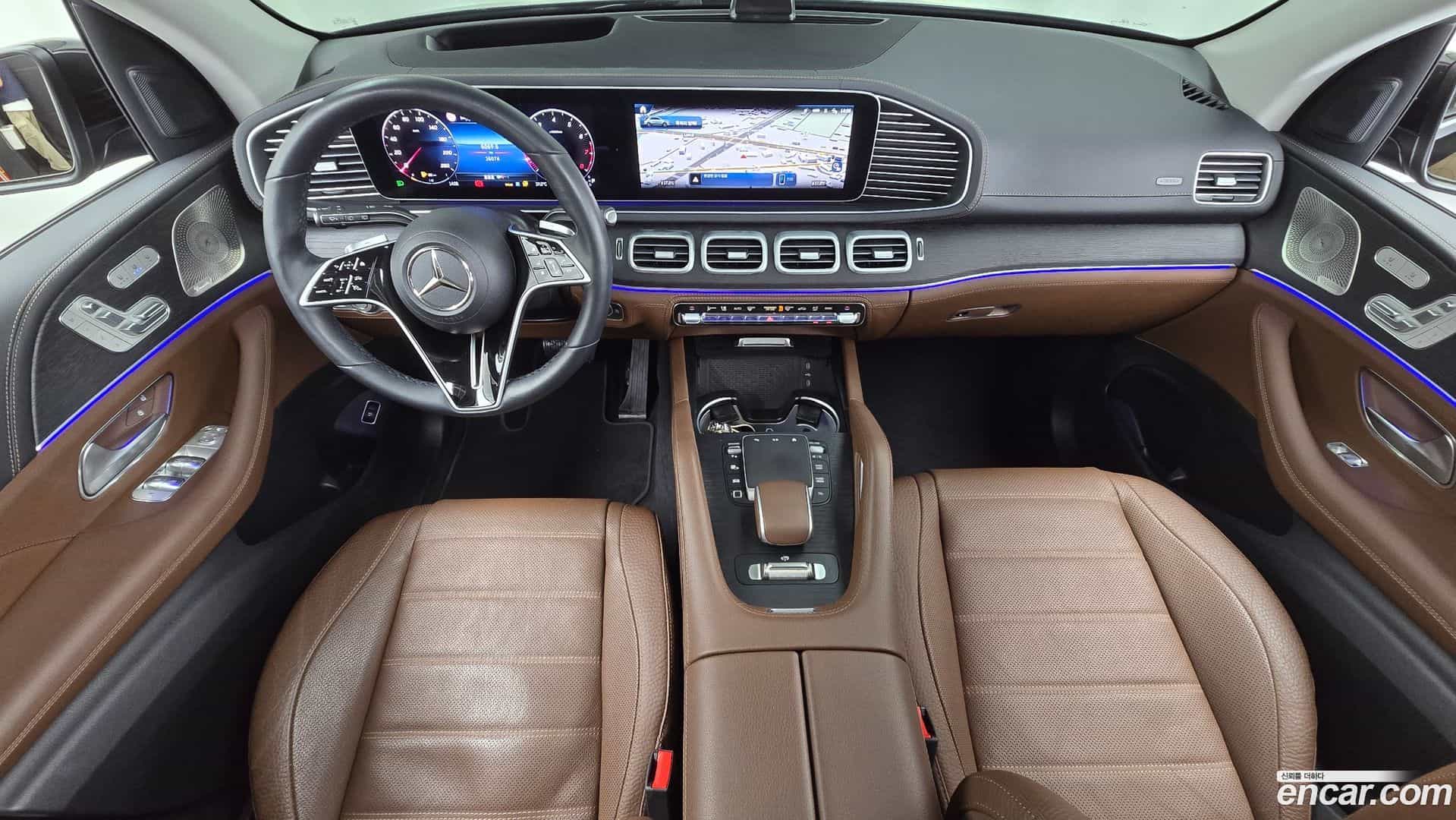 GLE-Class Mercedes-Benz 2025.0-INNER-007