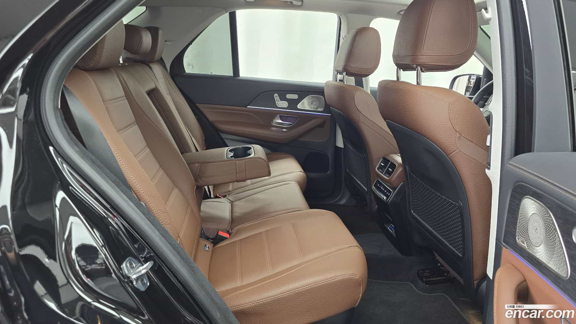 GLE-Class Mercedes-Benz 2025.0-OPTION-015