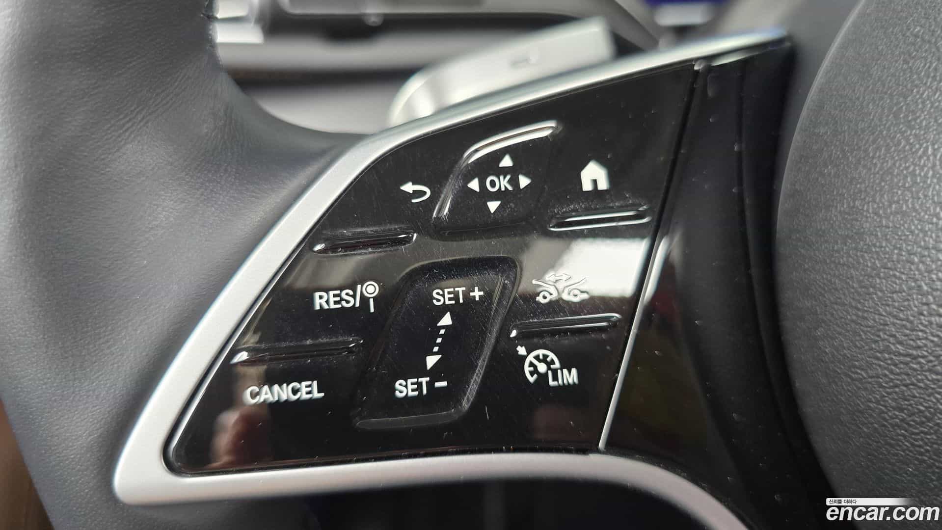 GLE-Class Mercedes-Benz 2025.0-OPTION-020