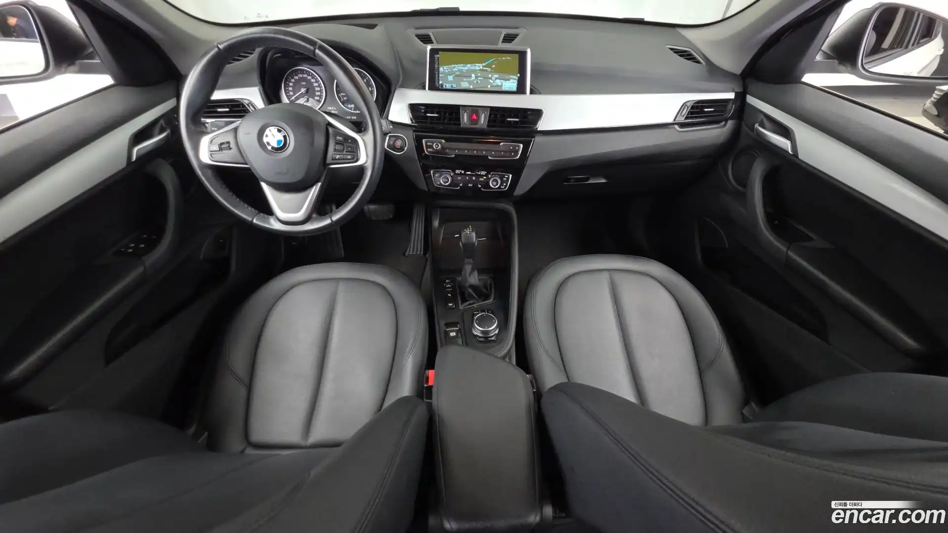 X1 BMW 2016.10-INNER-007