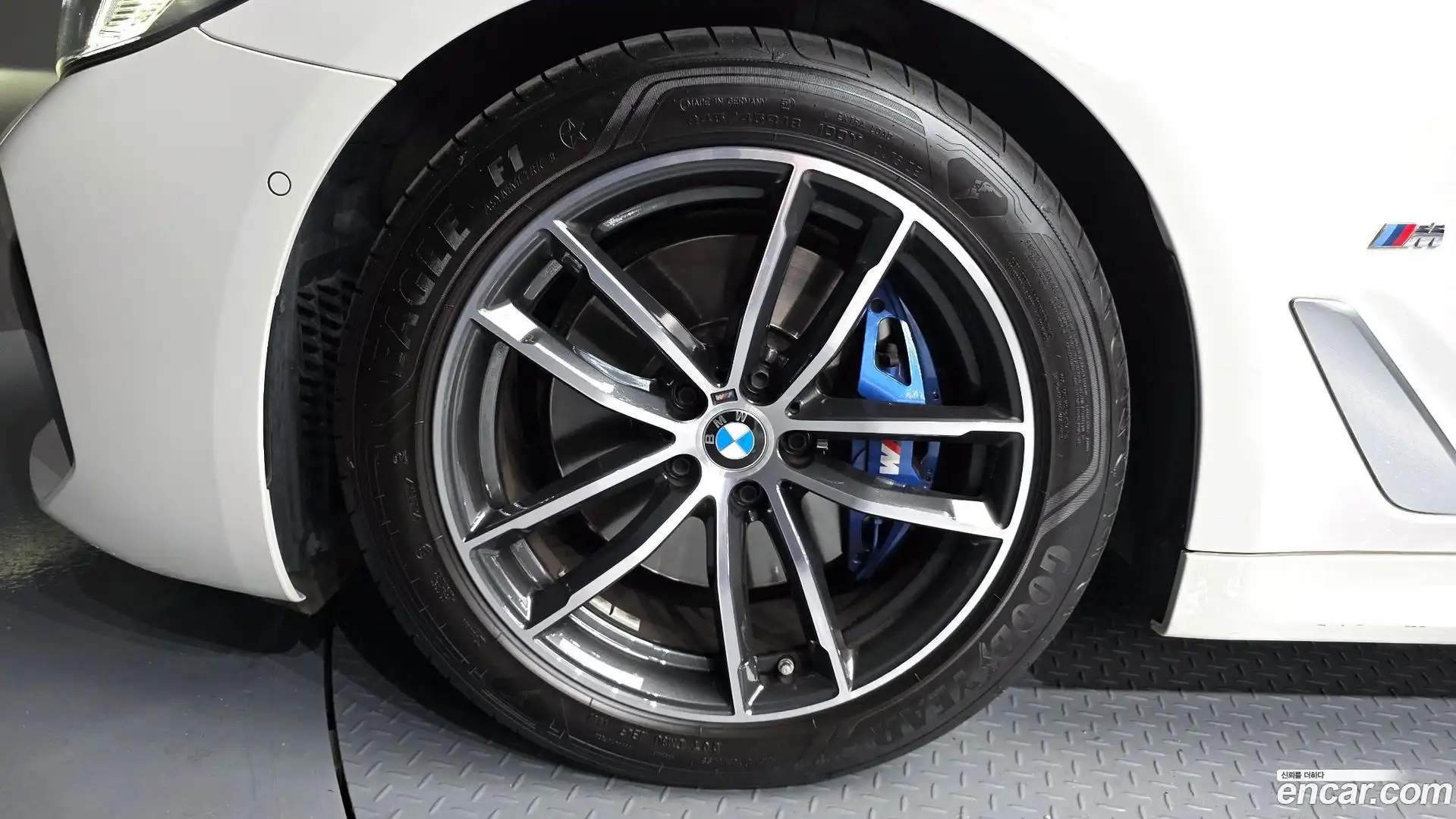 5-Series BMW 2023.6-OUTER-005
