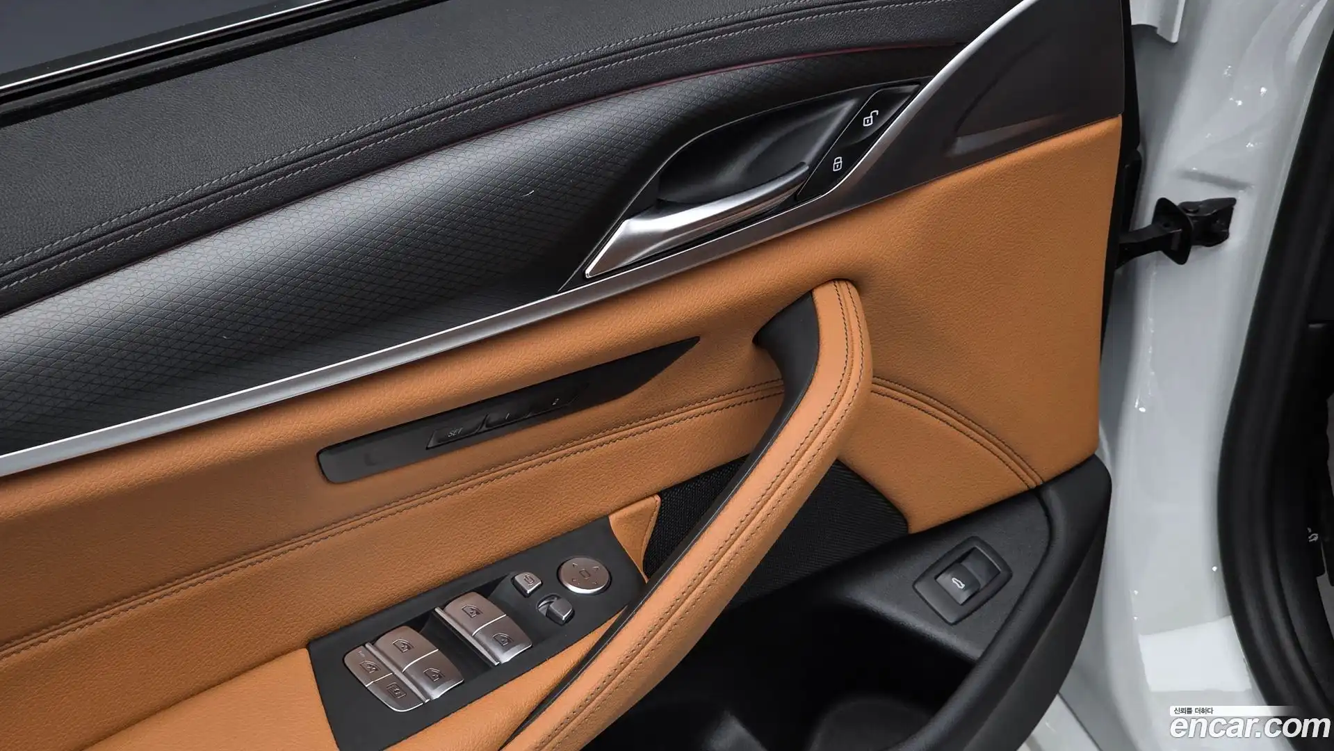 5-Series BMW 2023.6-OPTION-020