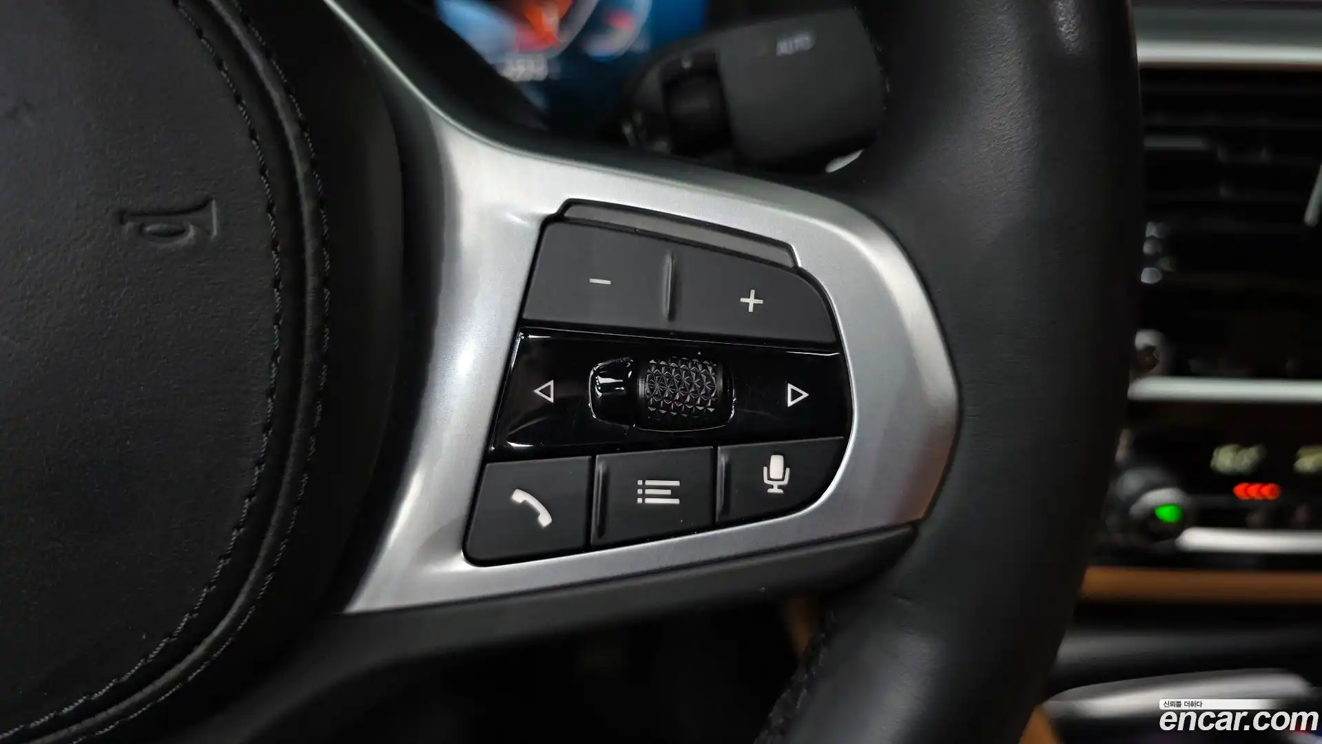 5-Series BMW 2023.6-OPTION-042