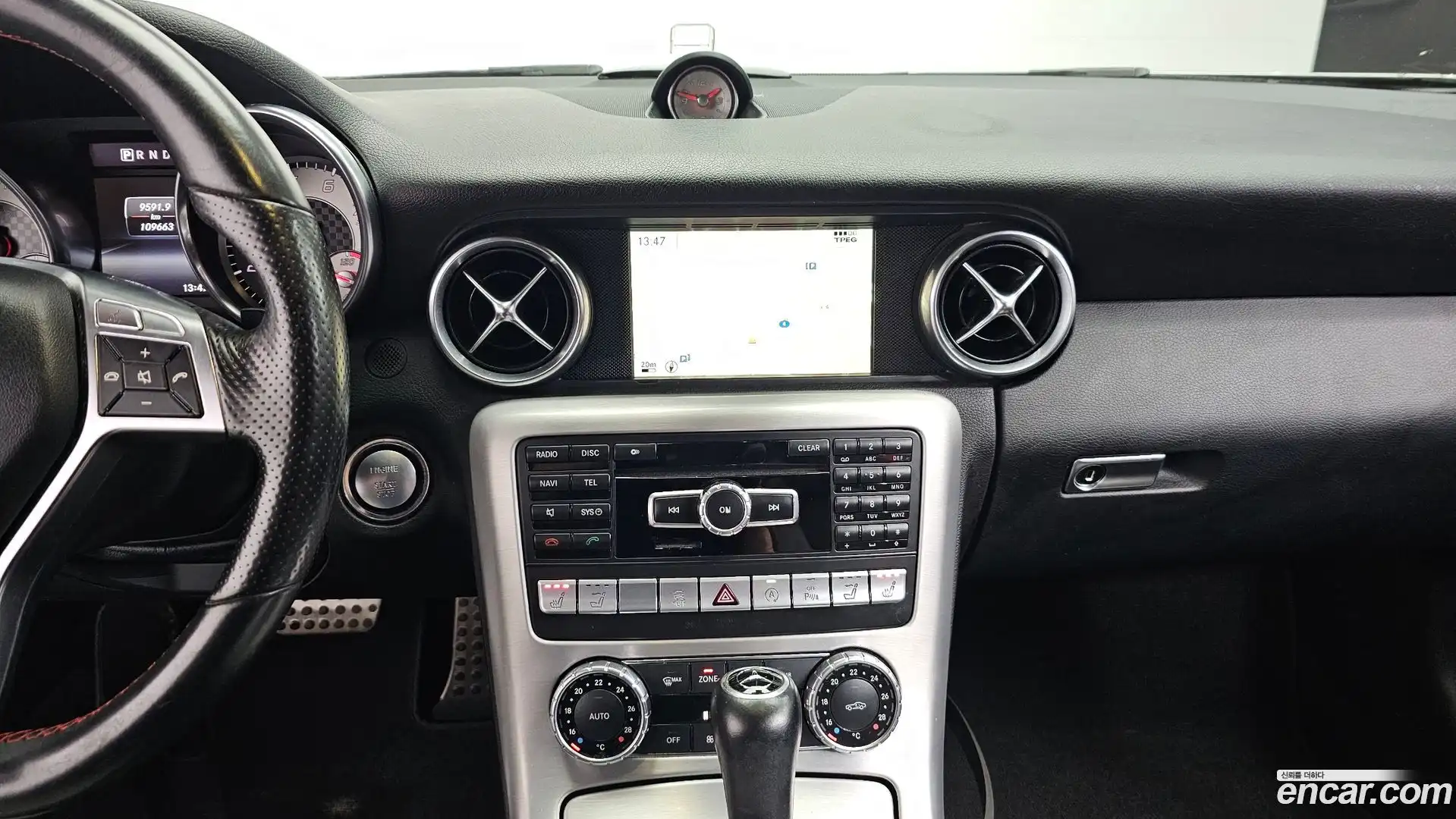 SLK-Class Mercedes-Benz 2014.10-OPTION-015