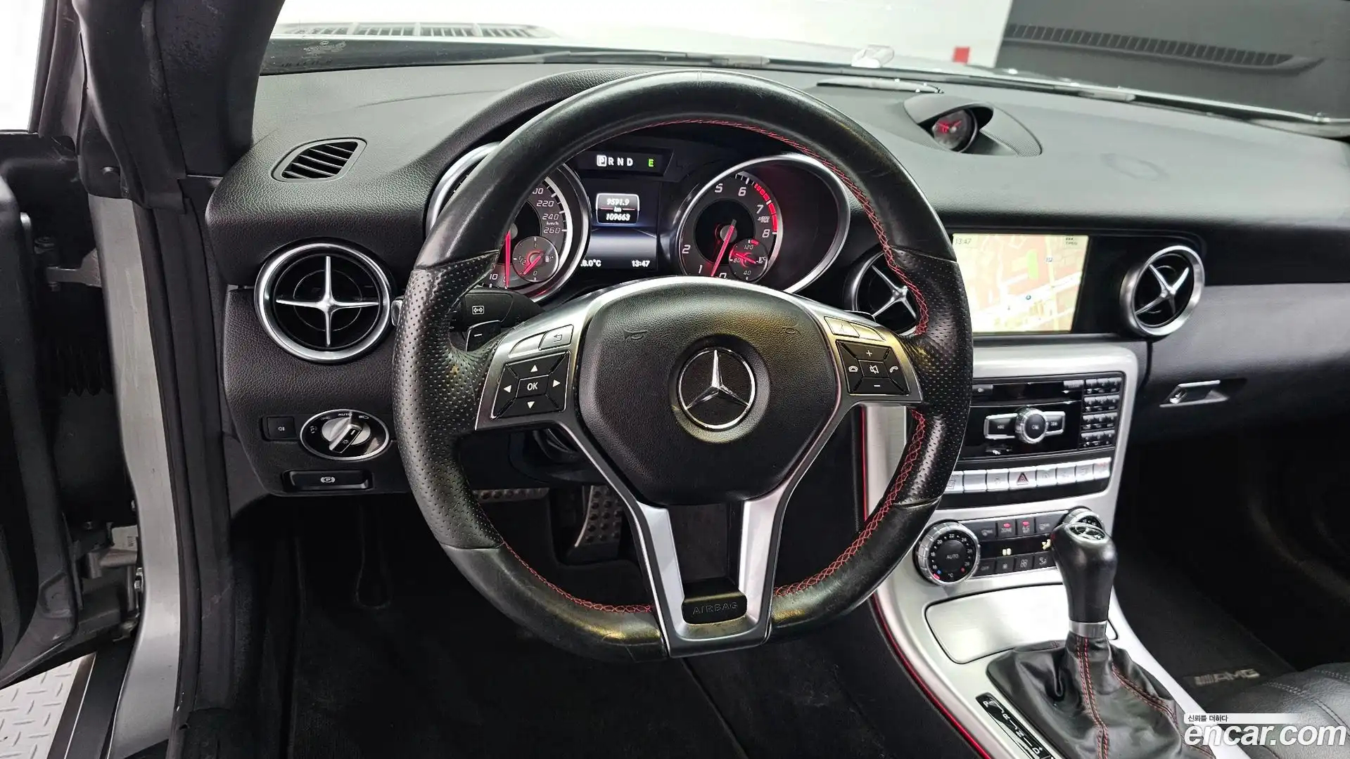 SLK-Class Mercedes-Benz 2014.10-OPTION-016