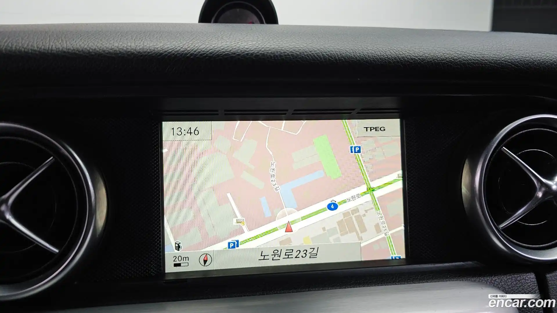 SLK-Class Mercedes-Benz 2014.10-OPTION-017