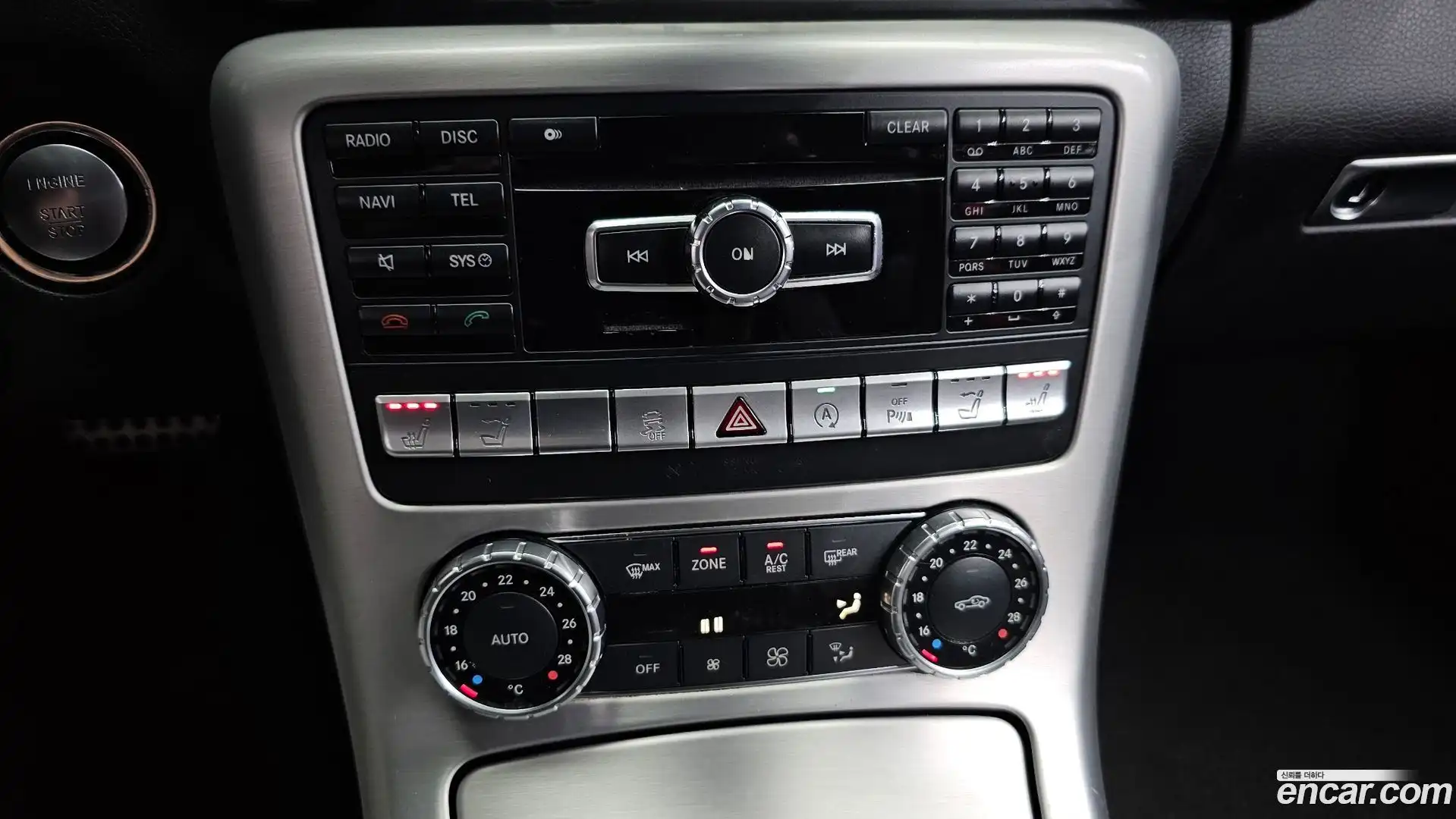 SLK-Class Mercedes-Benz 2014.10-OPTION-019