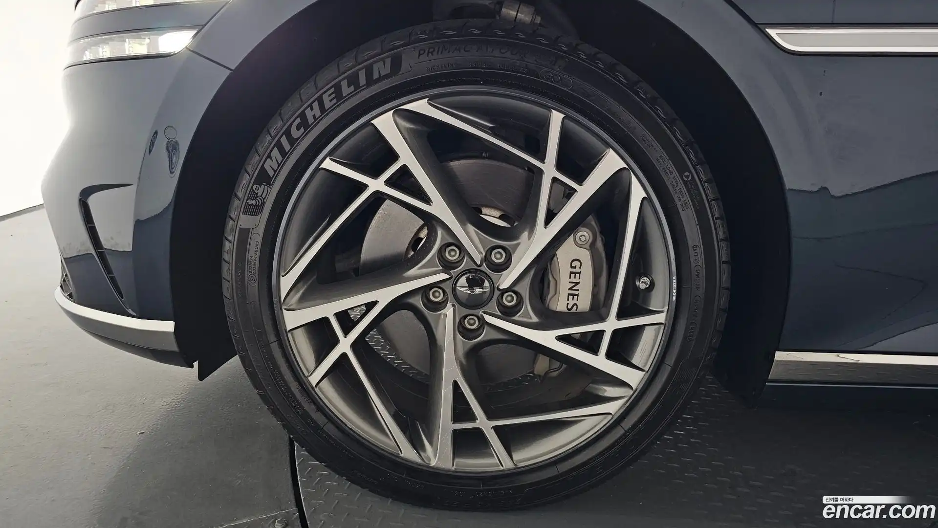 G90 Genesis 2022.10-OUTER-005