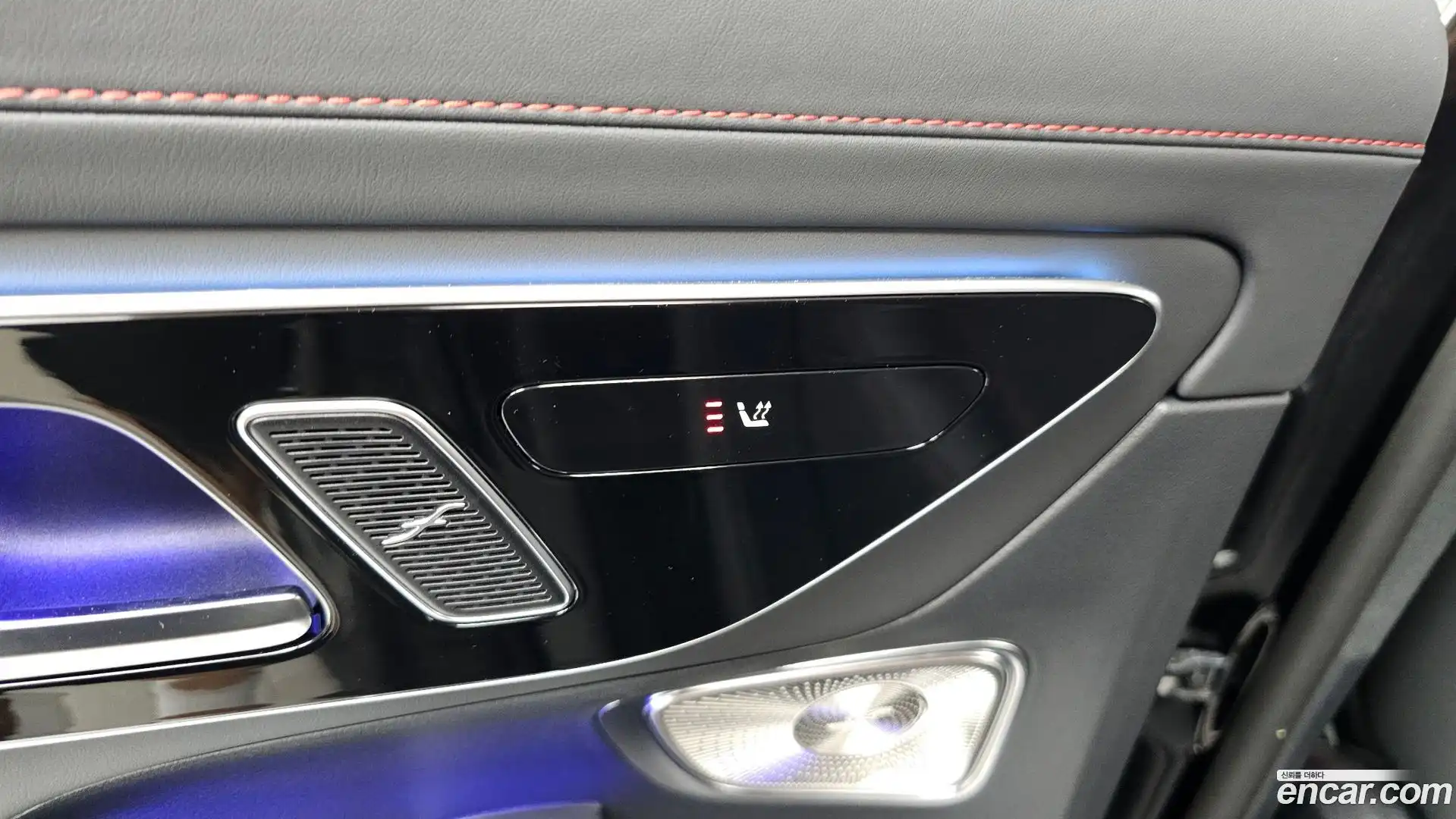 GLC-Class Mercedes-Benz 2025.9-OPTION-046