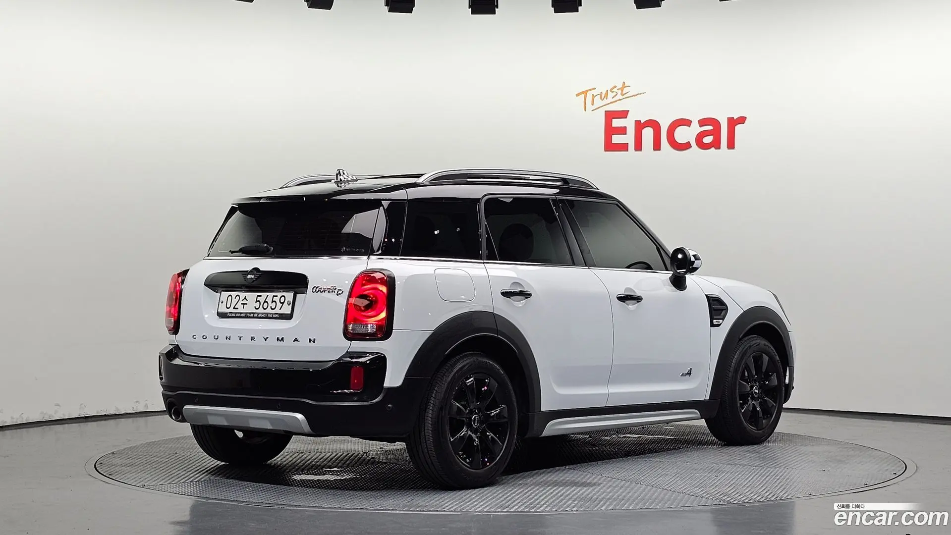 Main__Slider__Photo:Countryman Mini 2019.0-1
