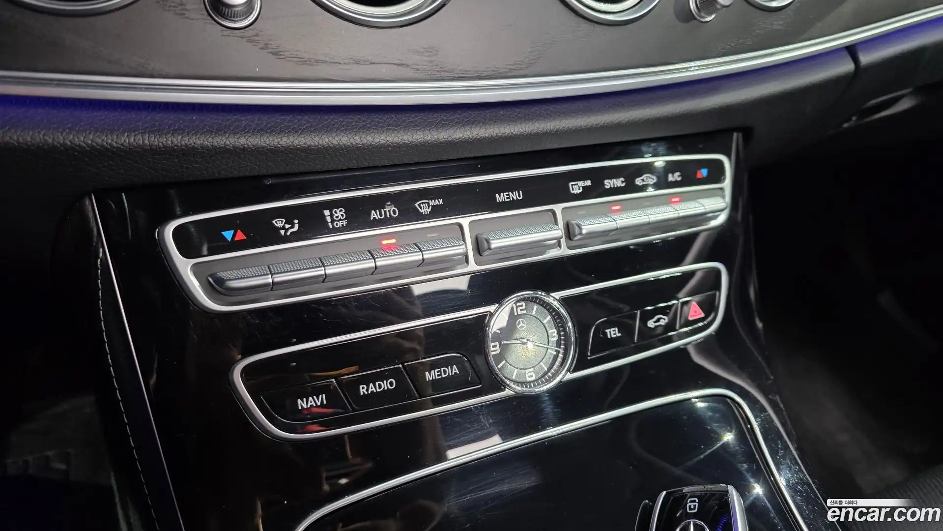 E-Class Mercedes-Benz 2018.6-OPTION-021