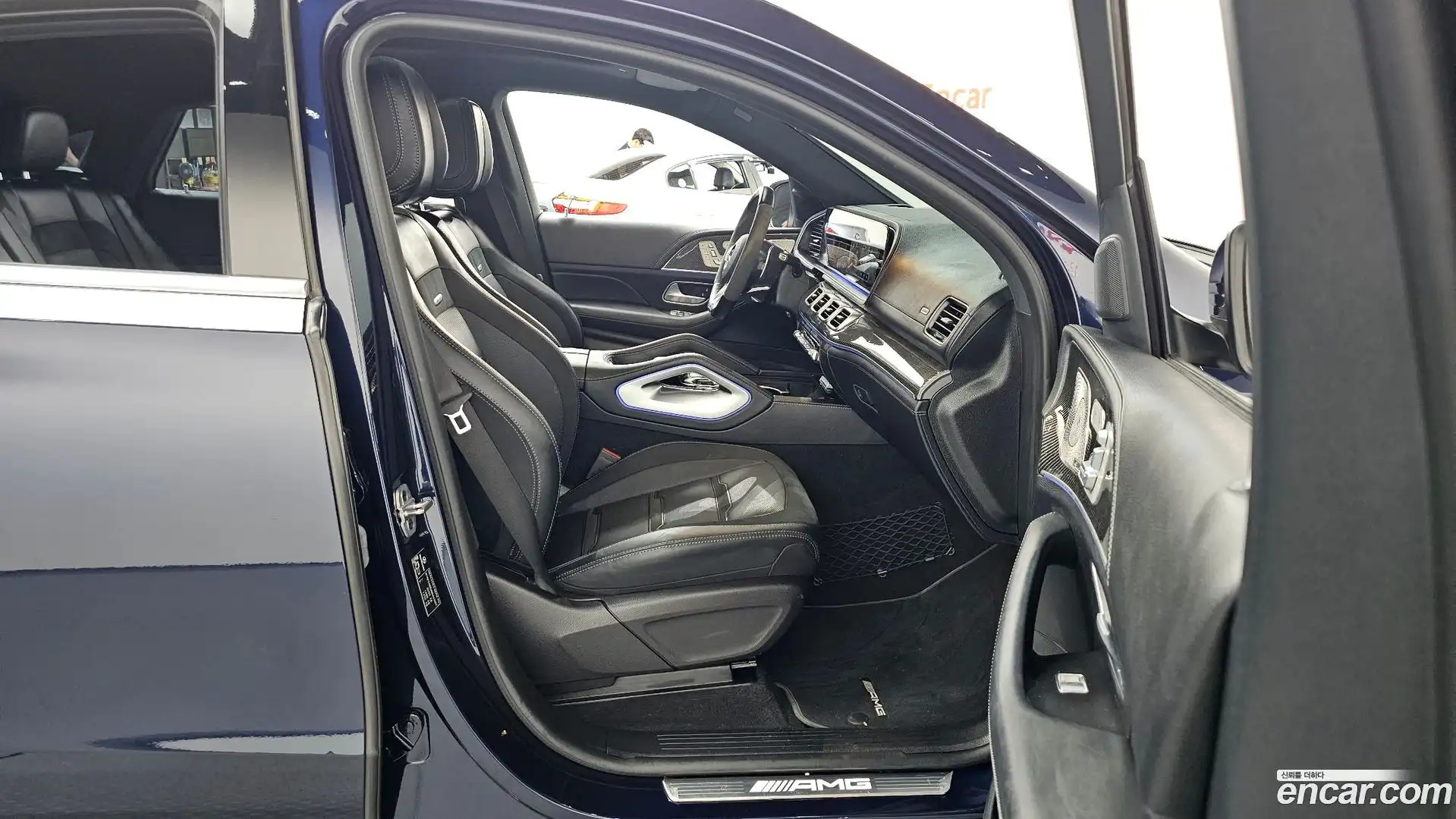 GLE-Class Mercedes-Benz 2021.5-INNER-036