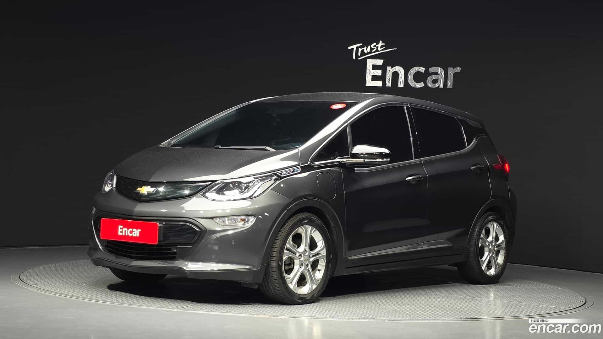 Bolt EV Chevrolet 2018.8-OUTER-001