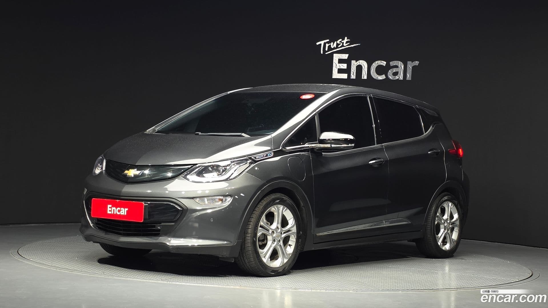 Main__Slider__Photo:Bolt EV Chevrolet 2018.8-0