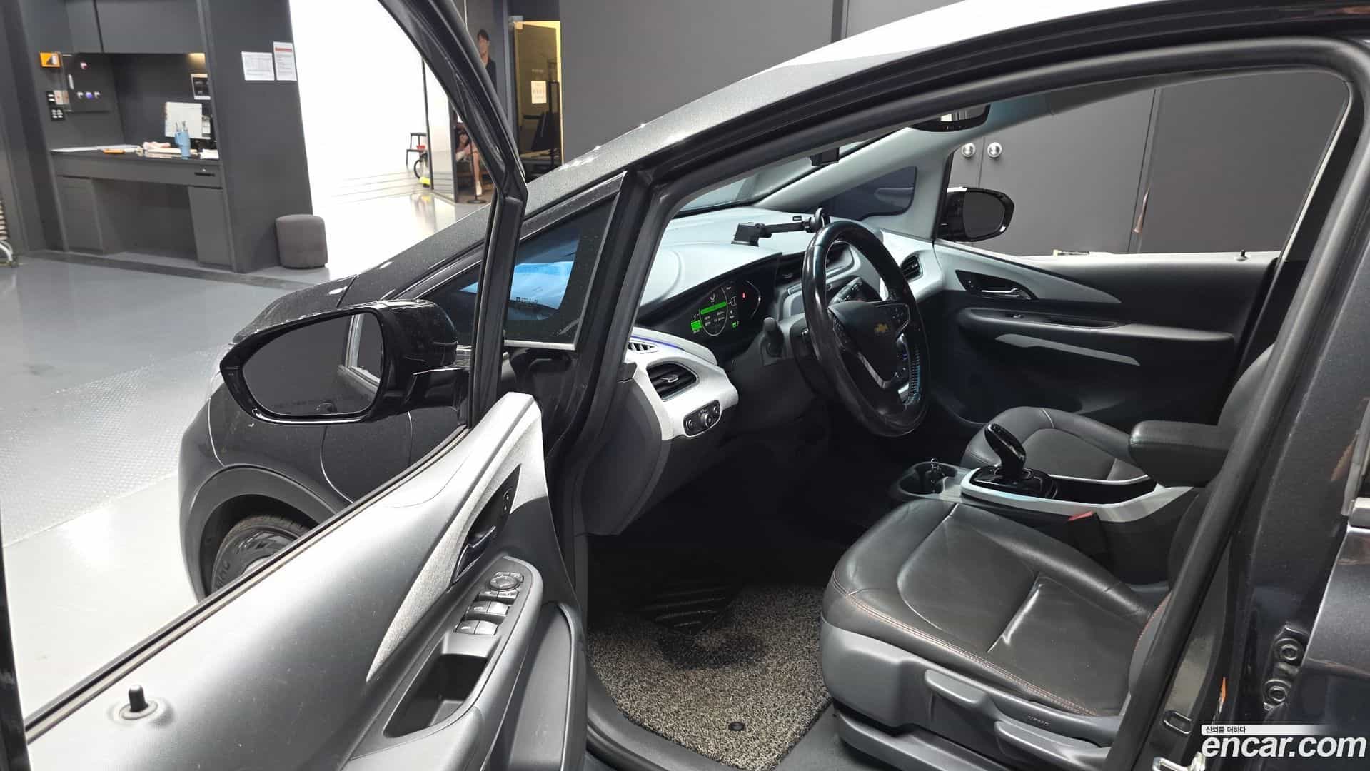 Bolt EV Chevrolet 2018.8-INNER-010