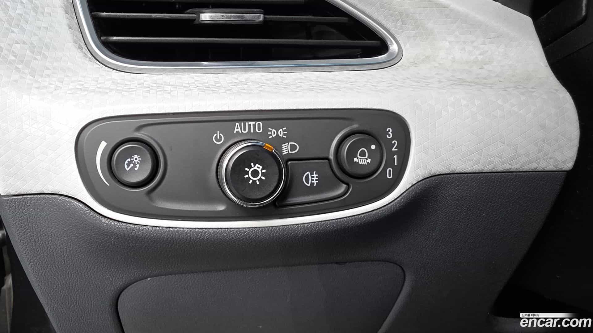 Bolt EV Chevrolet 2018.8-OPTION-023