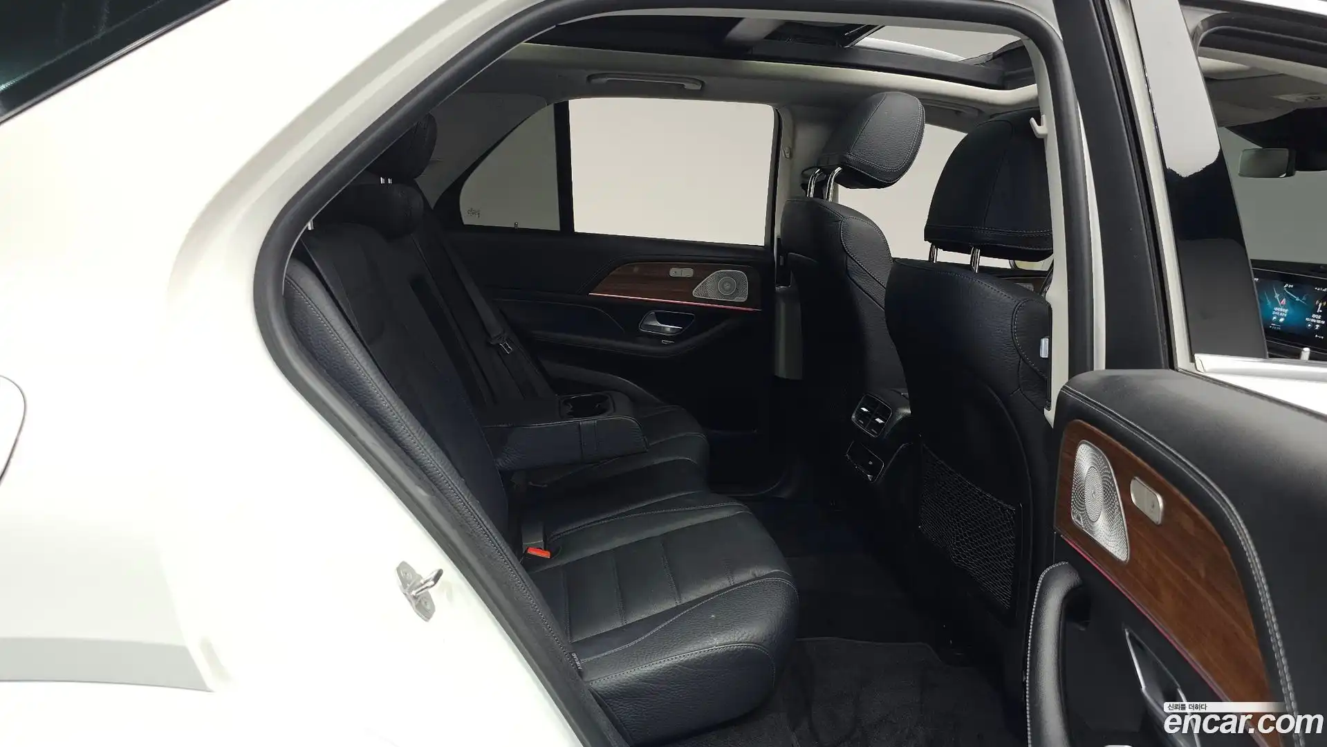 GLE-Class Mercedes-Benz 2021.3-OPTION-015