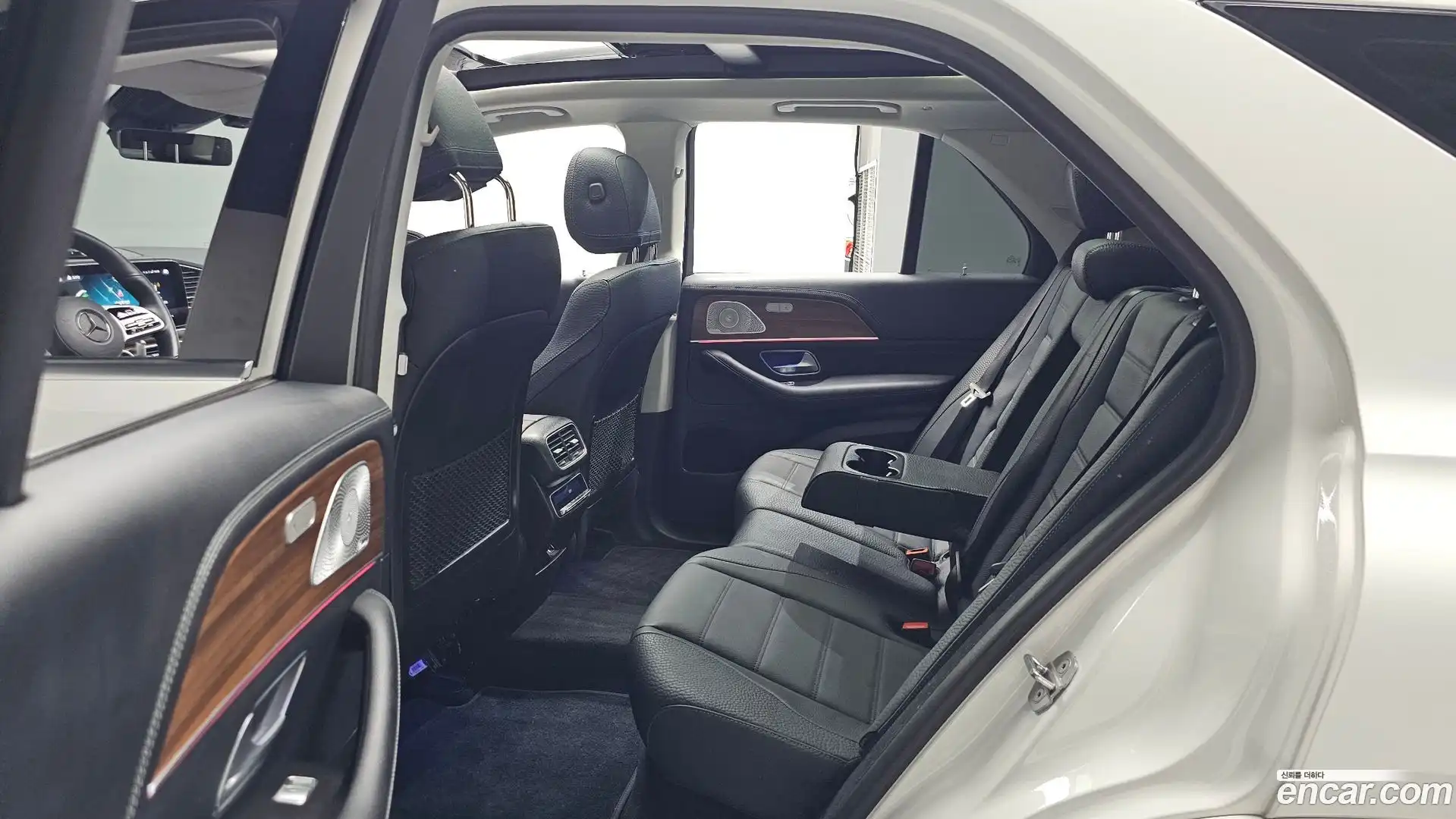 GLE-Class Mercedes-Benz 2021.3-OPTION-016