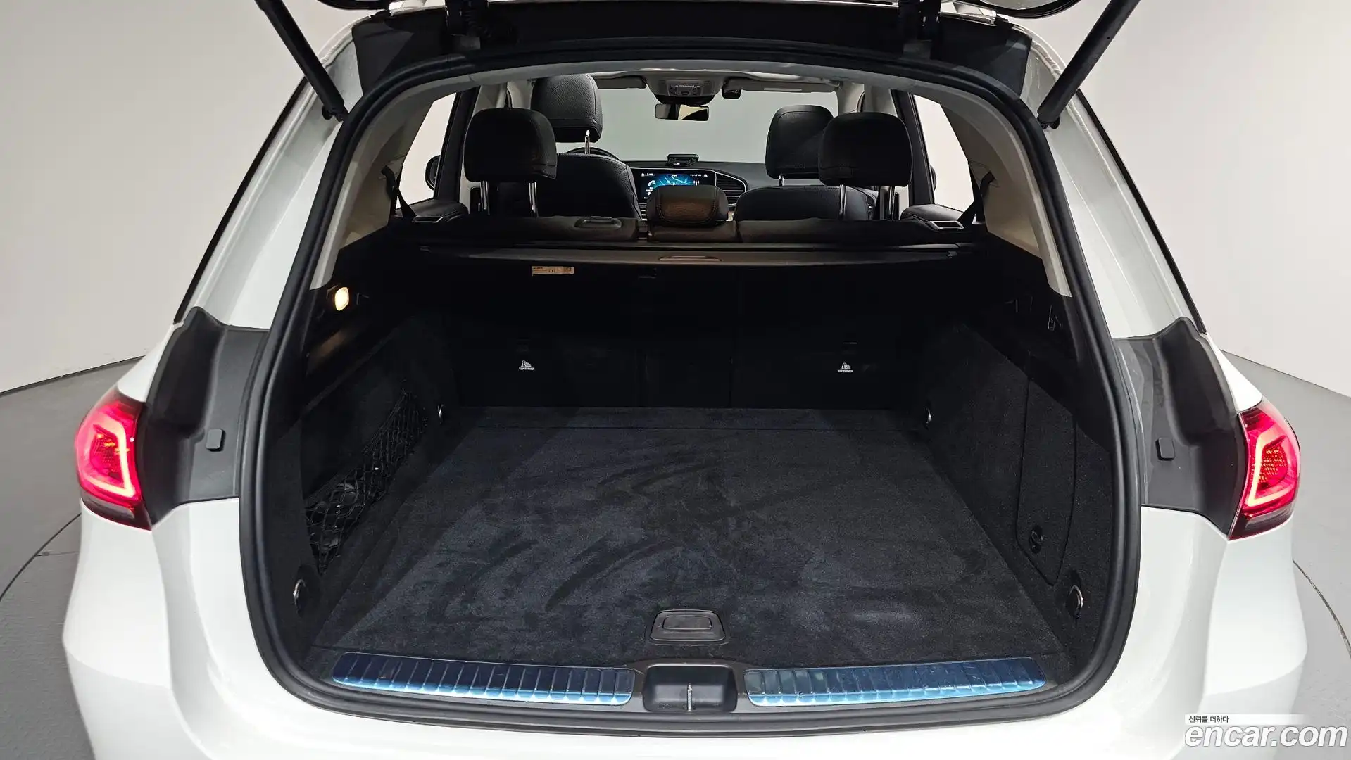 GLE-Class Mercedes-Benz 2021.3-OPTION-024