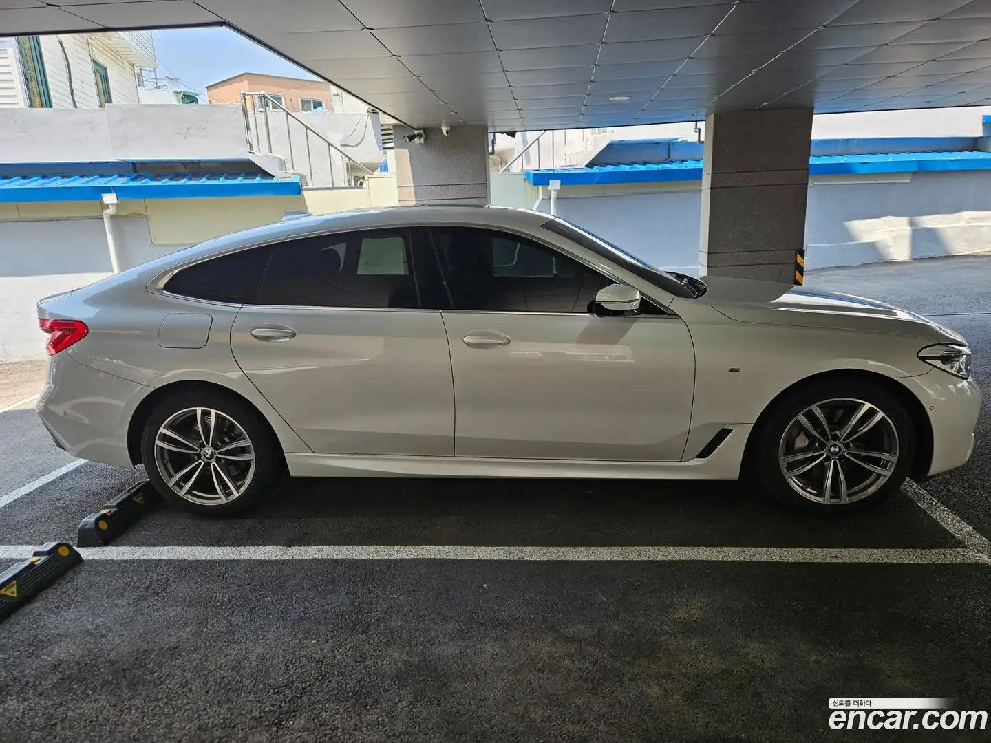 Gran Turismo BMW 2020.1-OUTER-003