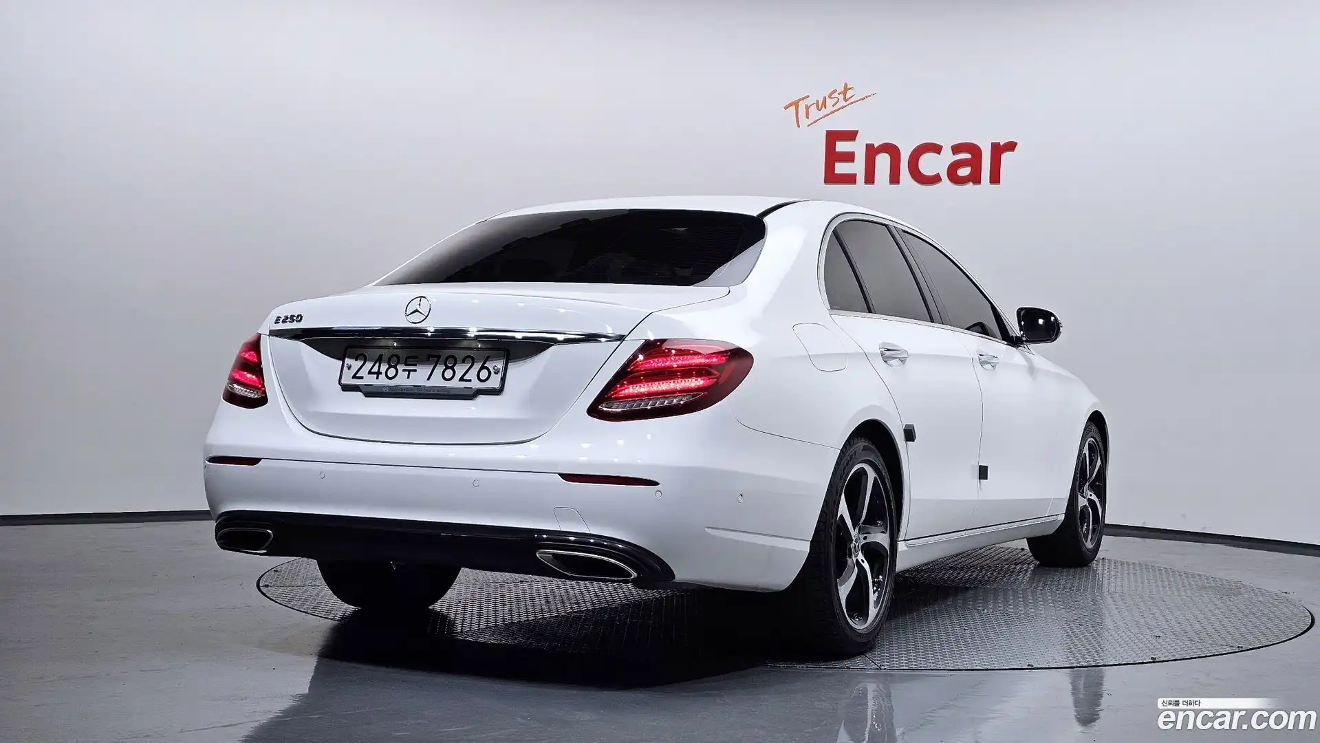 E-Class Mercedes-Benz 2019.10-OUTER-002