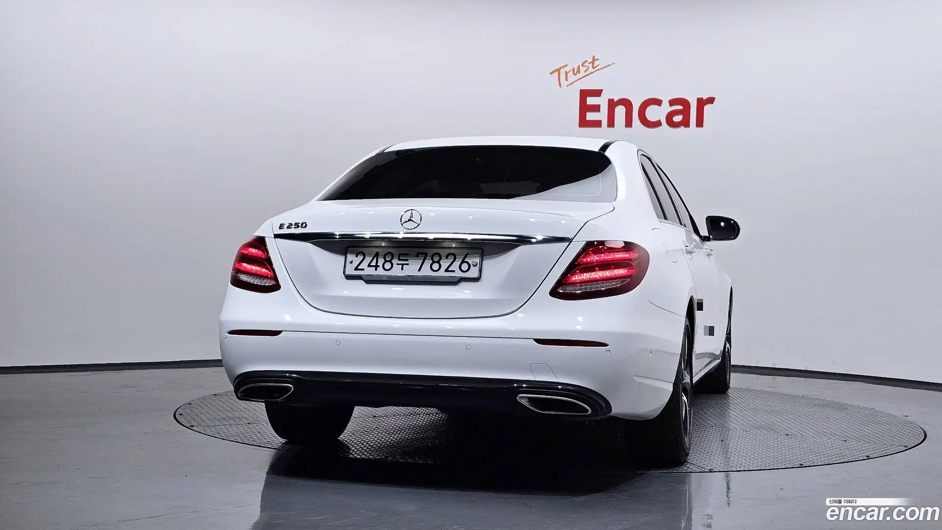 E-Class Mercedes-Benz 2019.10-OUTER-004
