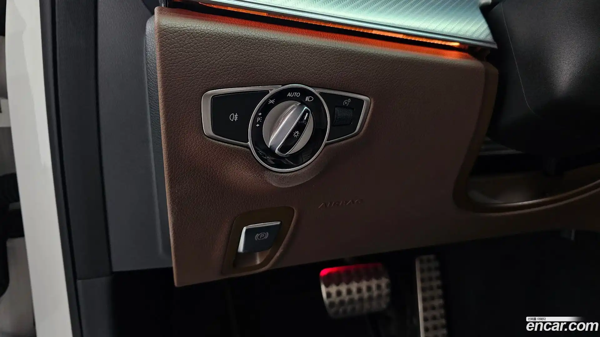 E-Class Mercedes-Benz 2019.10-OPTION-043