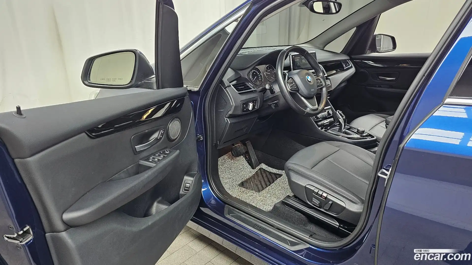 2-Series BMW 2020.11-INNER-010