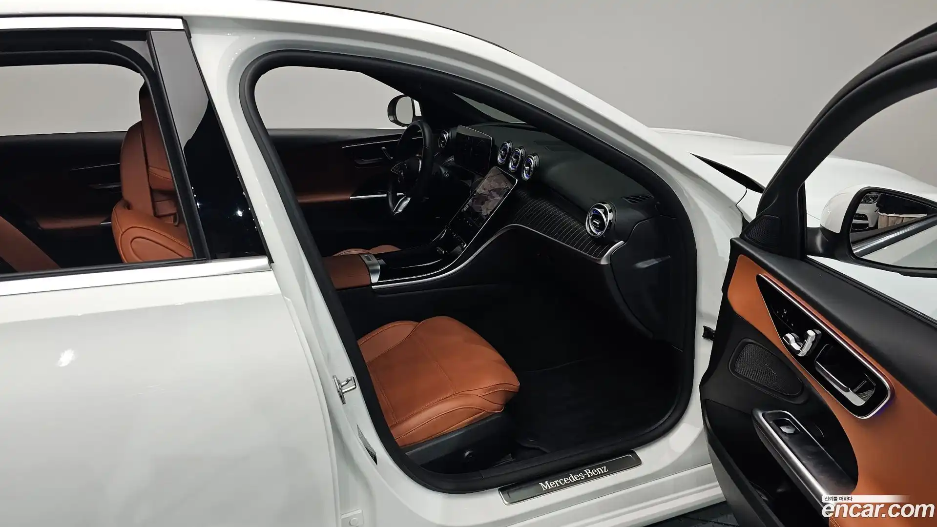 C-Class Mercedes-Benz 2023.7-OPTION-015