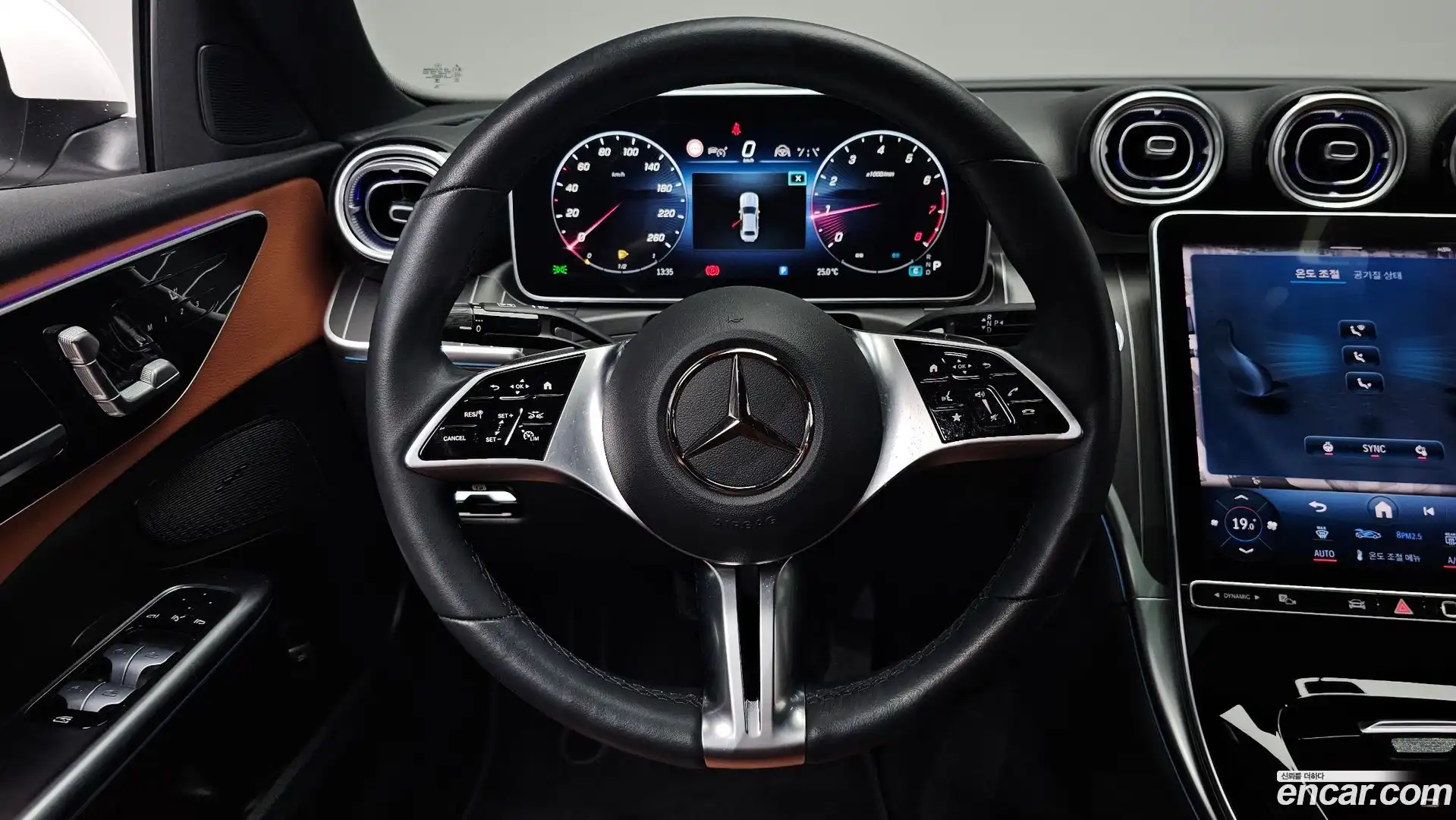 C-Class Mercedes-Benz 2023.7-OPTION-017