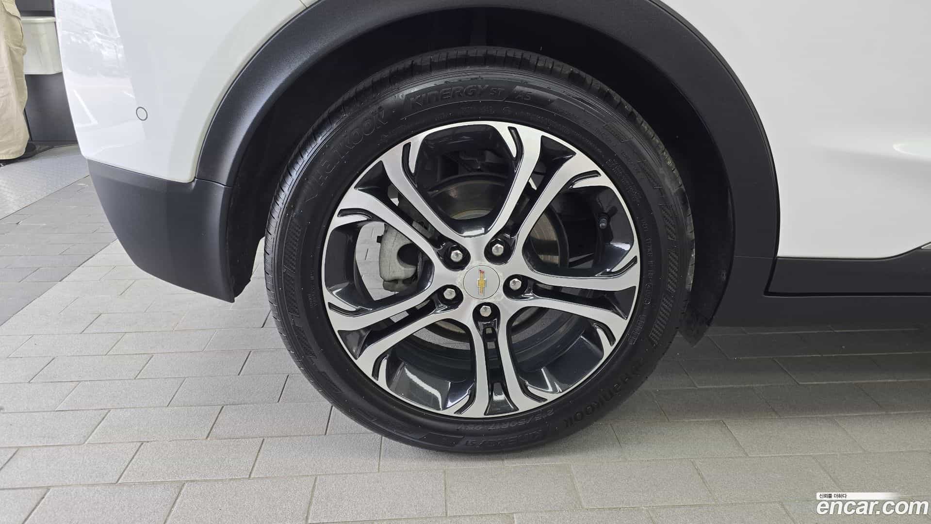 Bolt EV Chevrolet 2018.4-OUTER-005