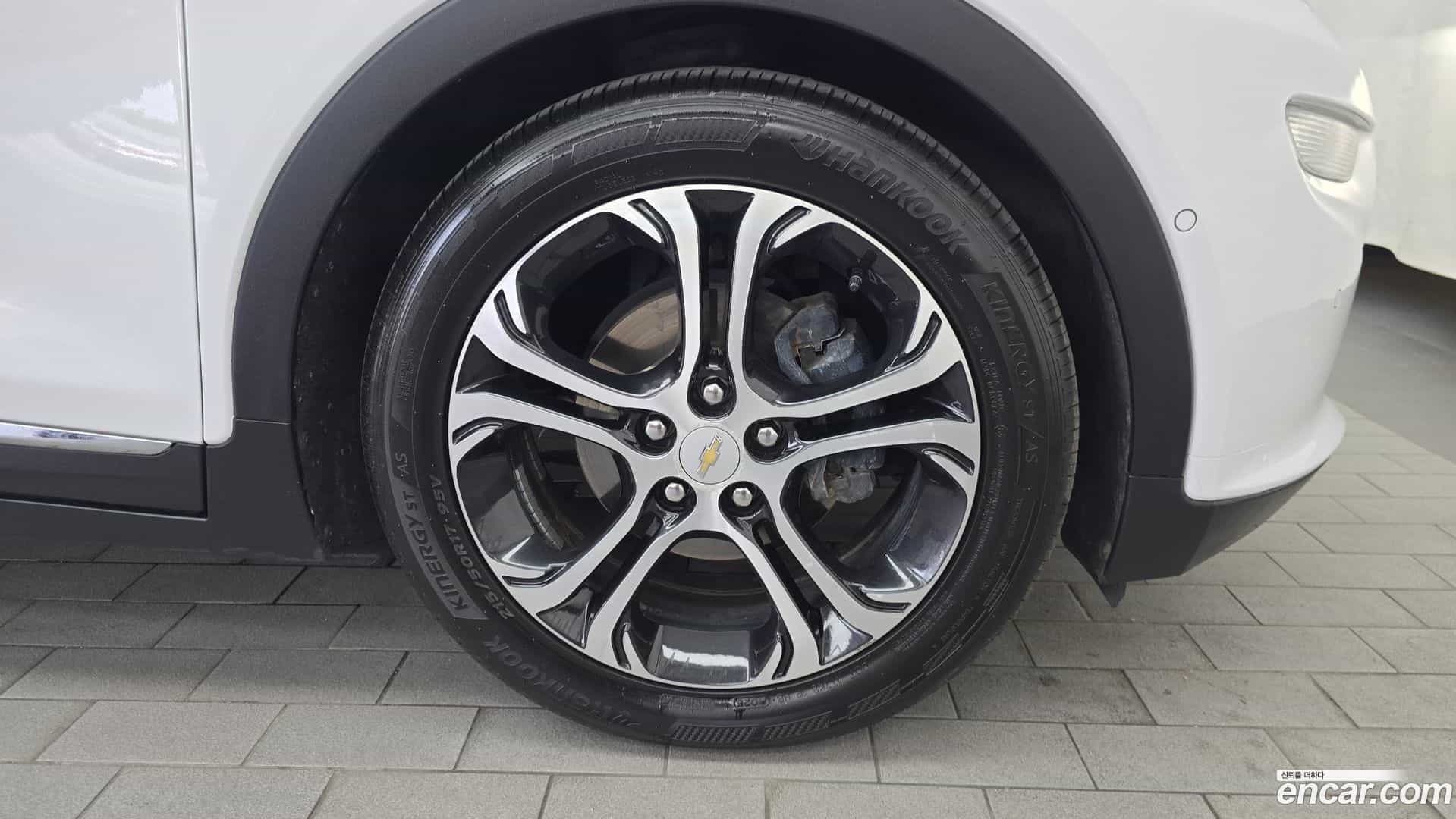 Bolt EV Chevrolet 2018.4-OUTER-031