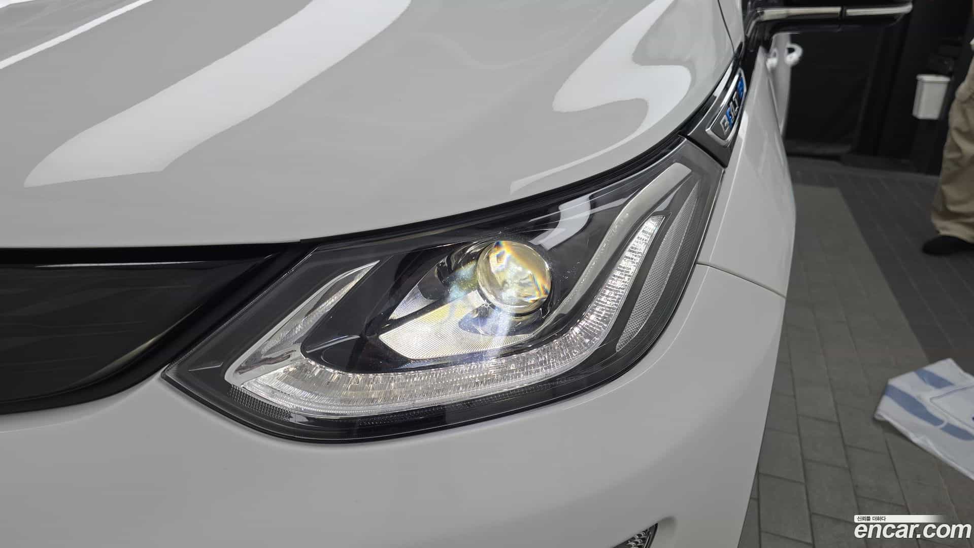 Bolt EV Chevrolet 2018.4-OUTER-032