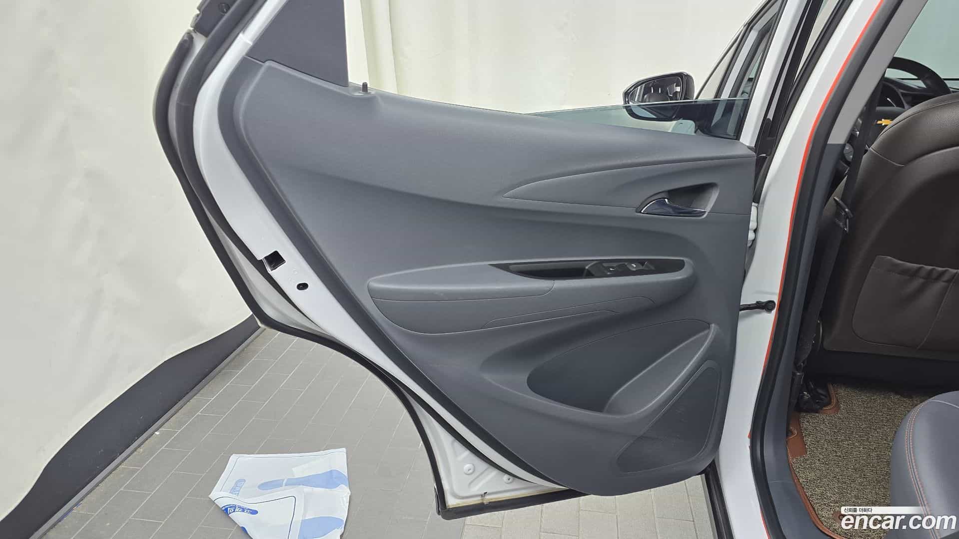 Bolt EV Chevrolet 2018.4-INNER-035