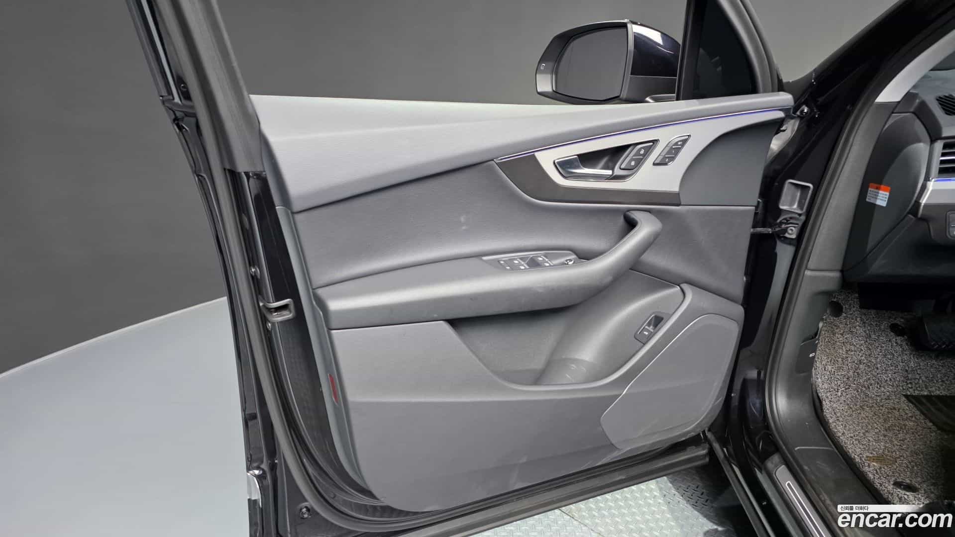 Q7 Audi 2019.10-INNER-034