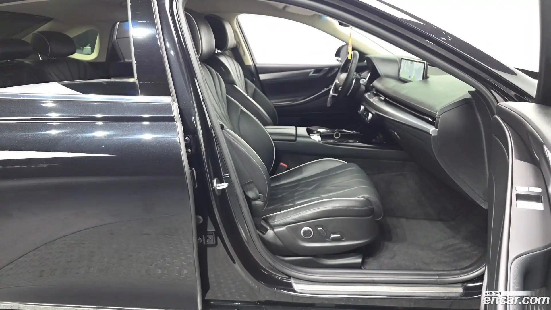 G80 Genesis 2021.3-INNER-036