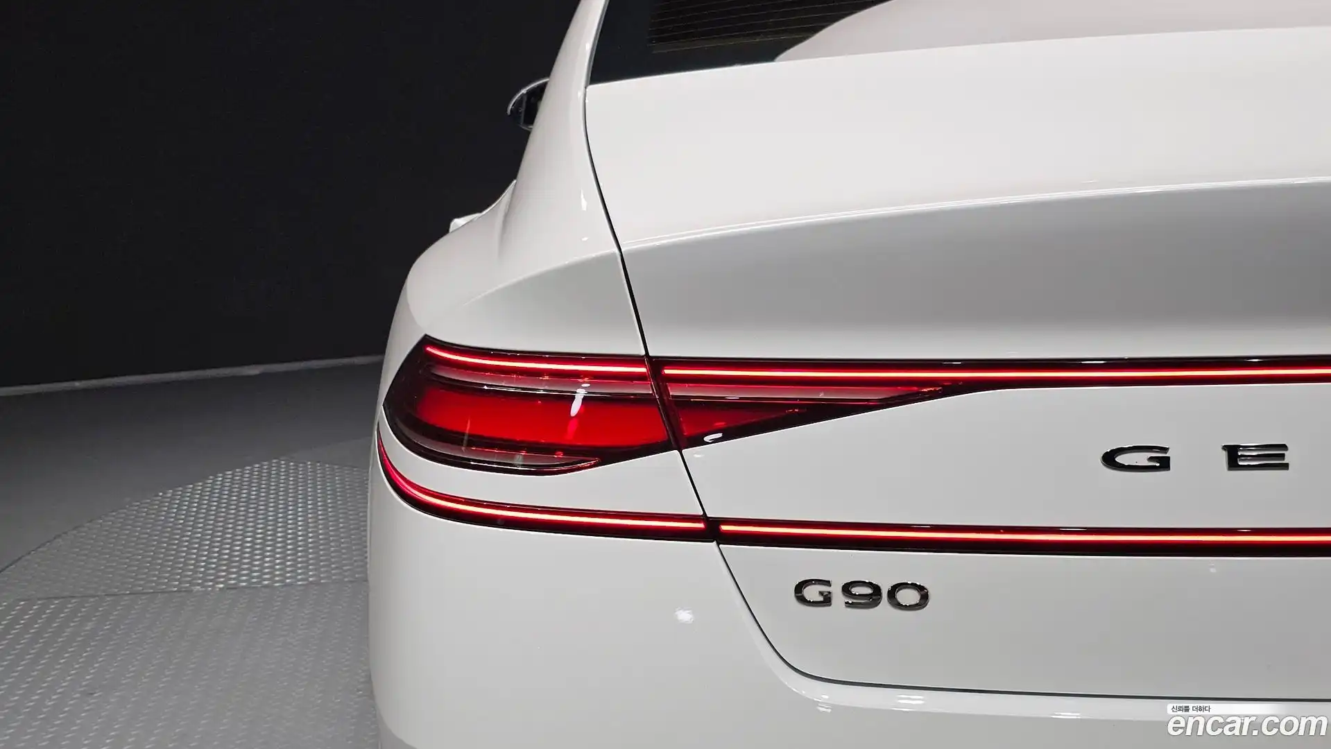 G90 Genesis 2022.2-OUTER-033