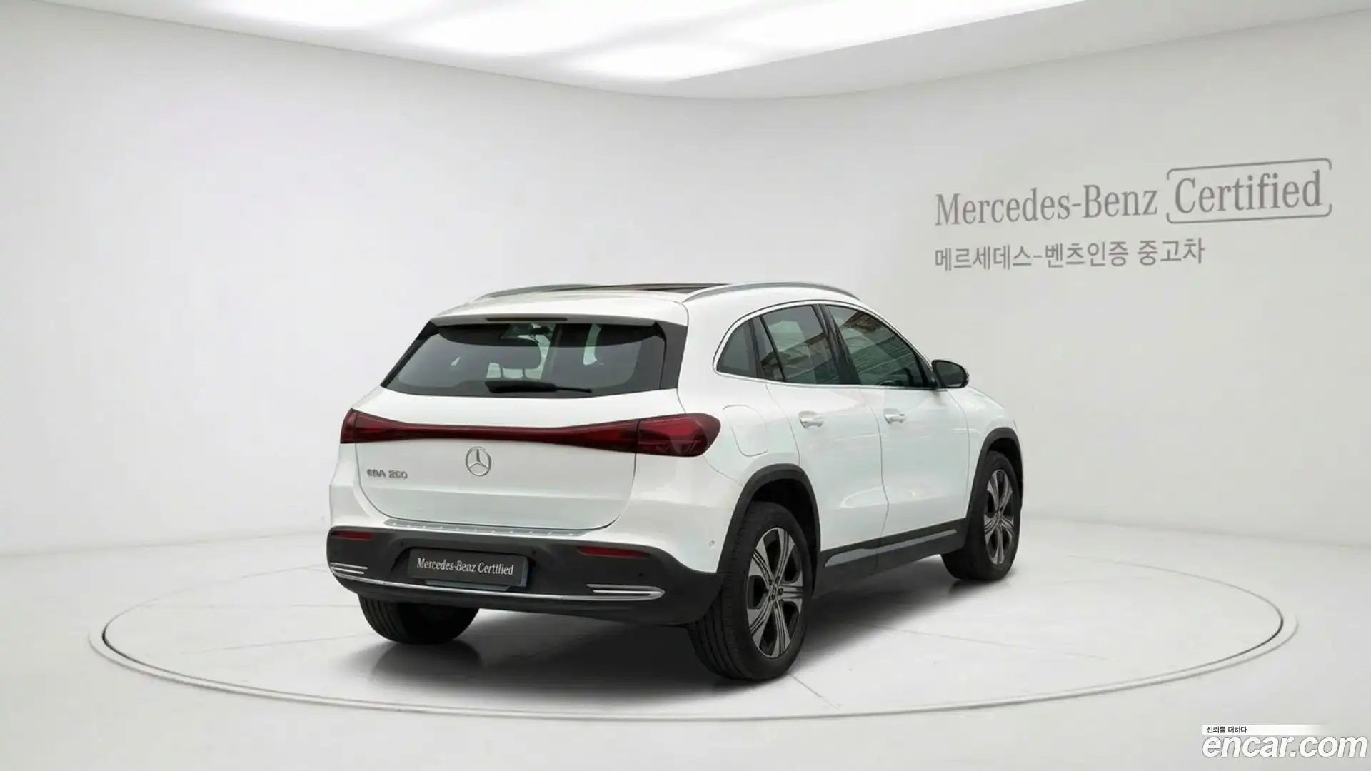 EQA Mercedes-Benz 2025.7-OUTER-002