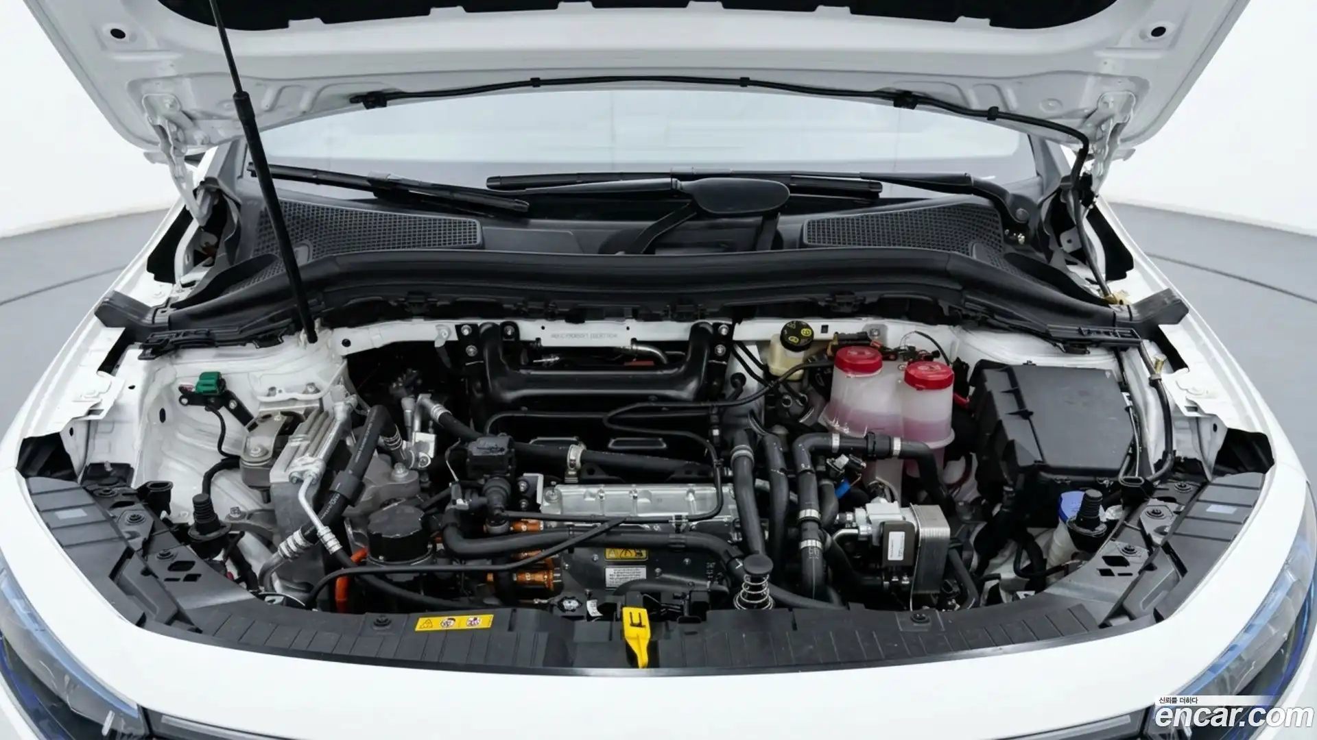 EQA Mercedes-Benz 2025.7-OUTER-006