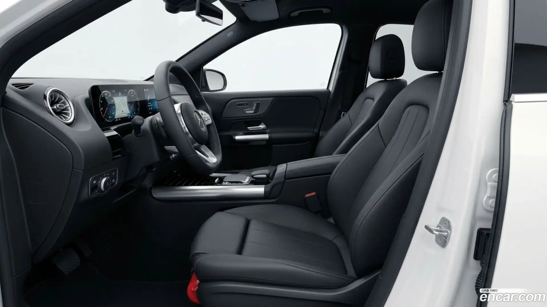 EQA Mercedes-Benz 2025.7-INNER-010